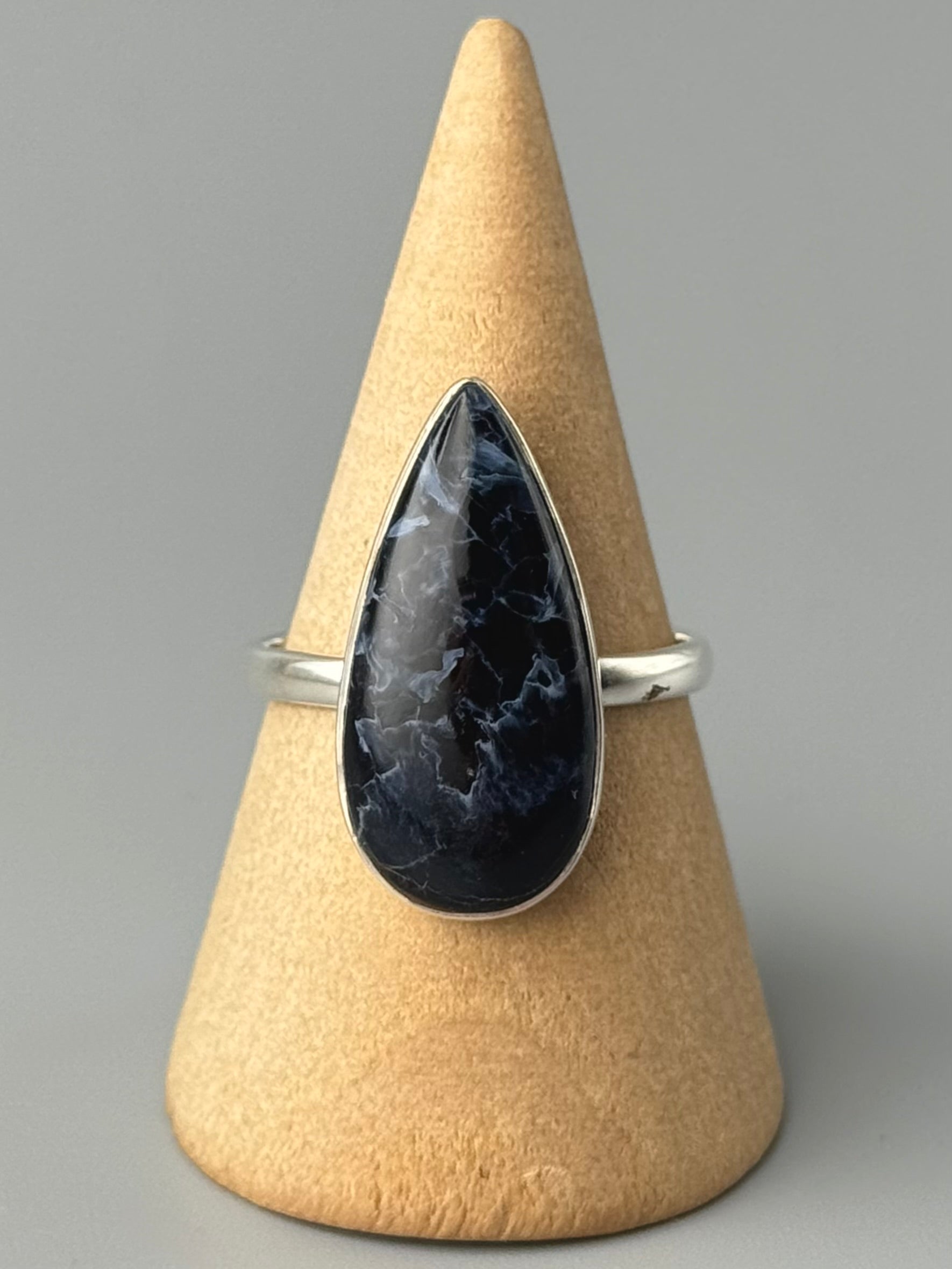 •PIETERSITE - TEAR• simple band silver ring (size 10)