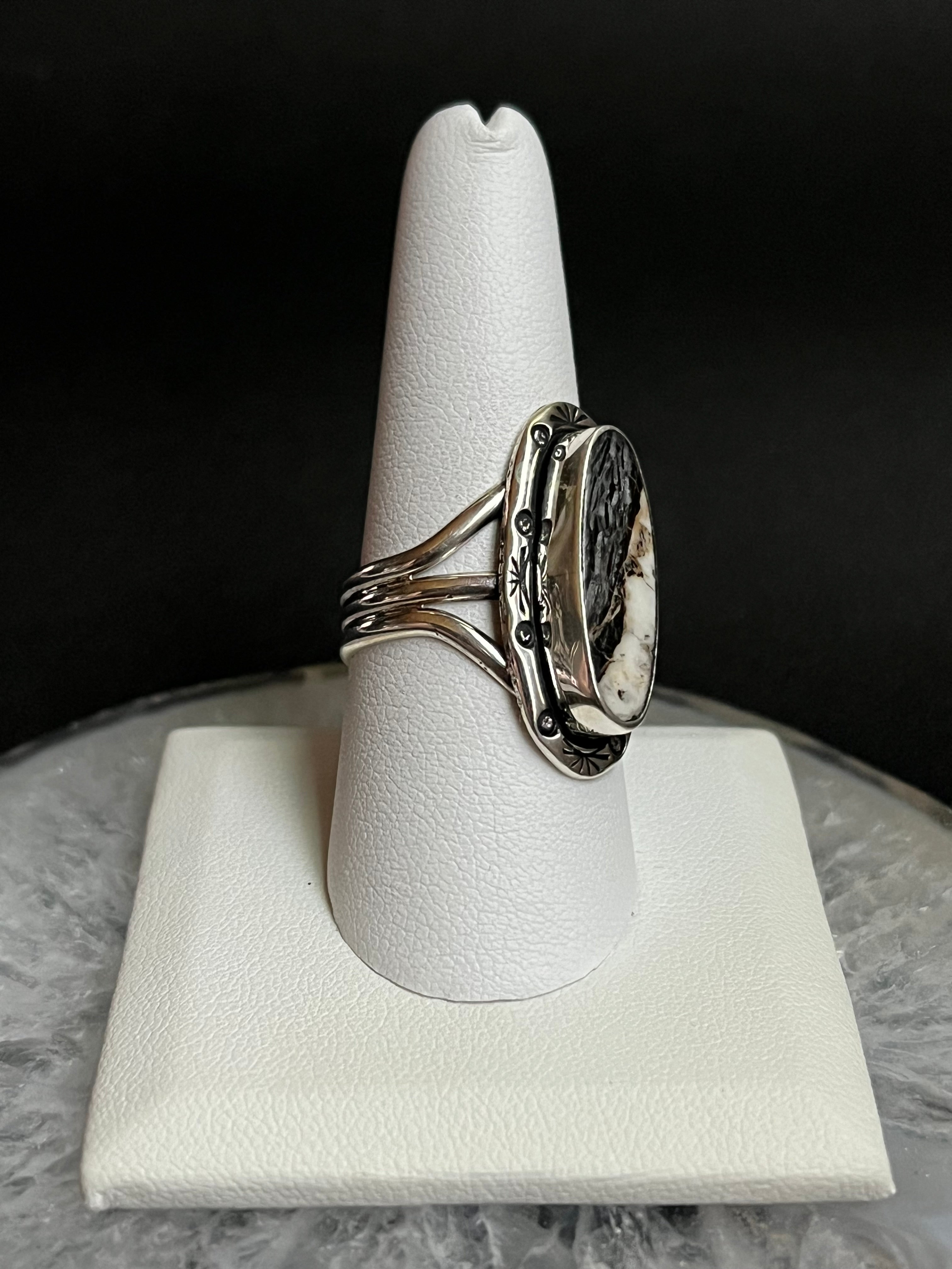 •WHITE BUFFALO TURQUOISE• Navajo silver ring - size 9.5