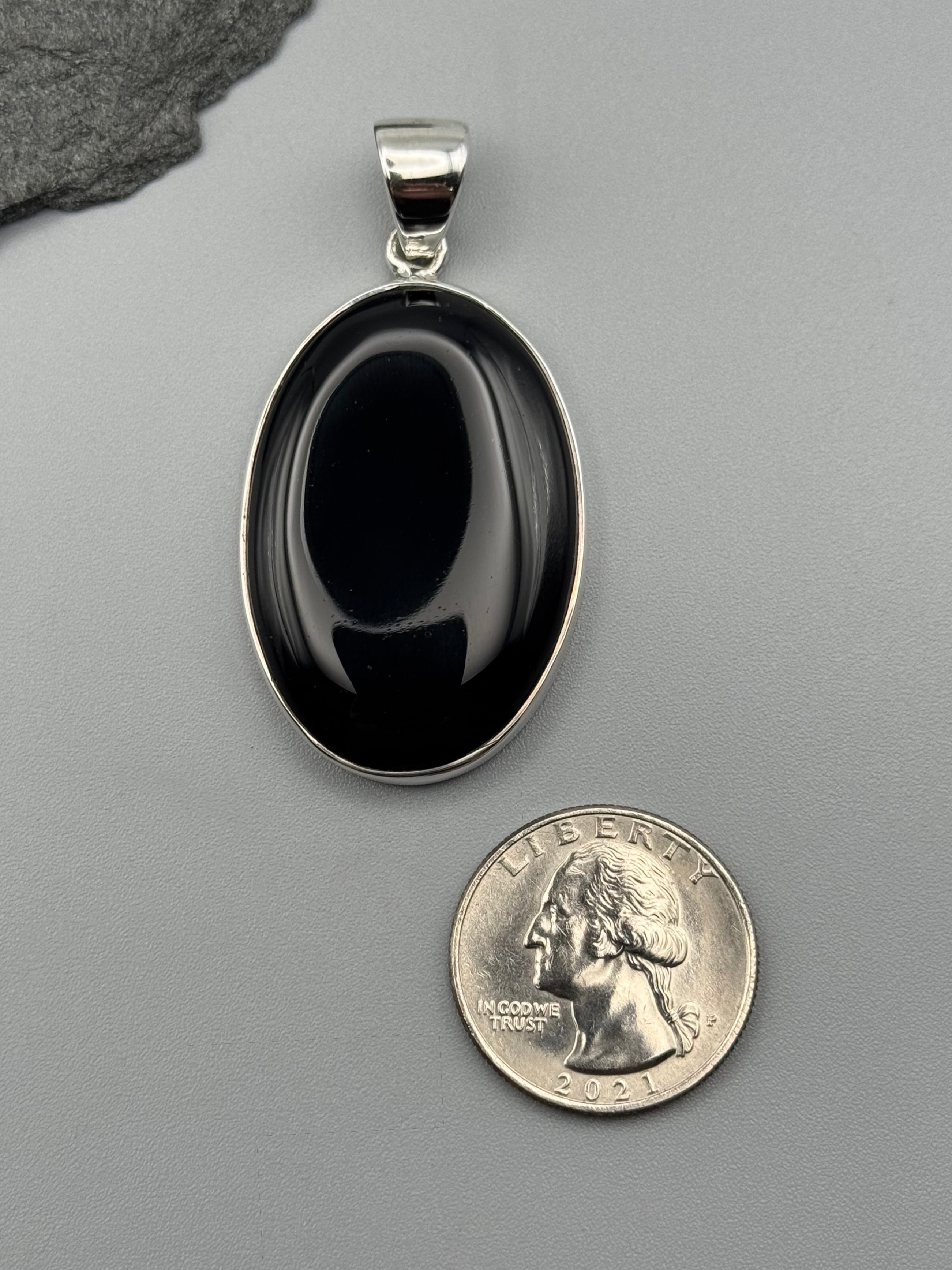 •BLACK ONYX - OVAL• sterling silver pendant