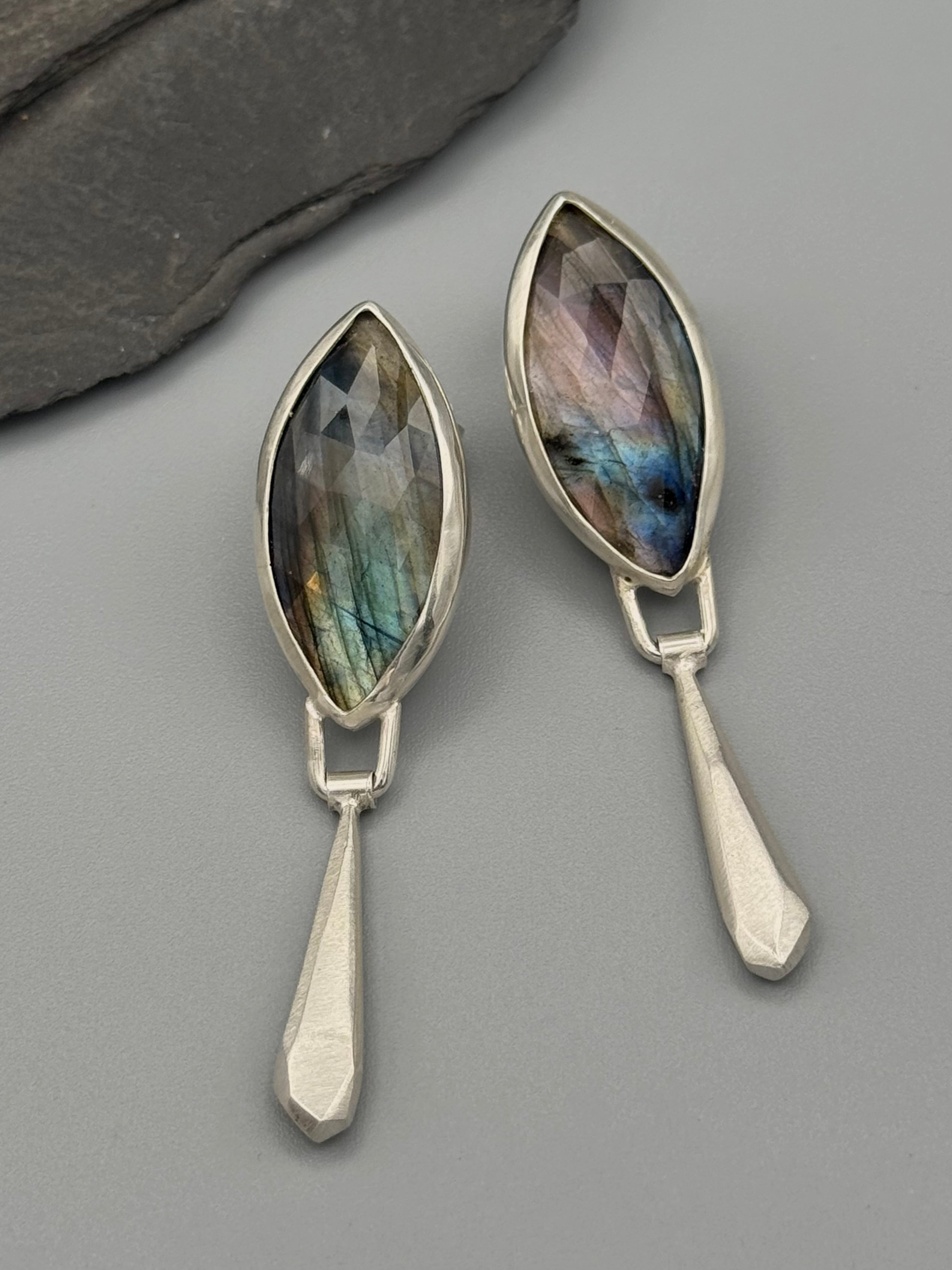 •DAGGER DROP• labradorite + silver post earrings