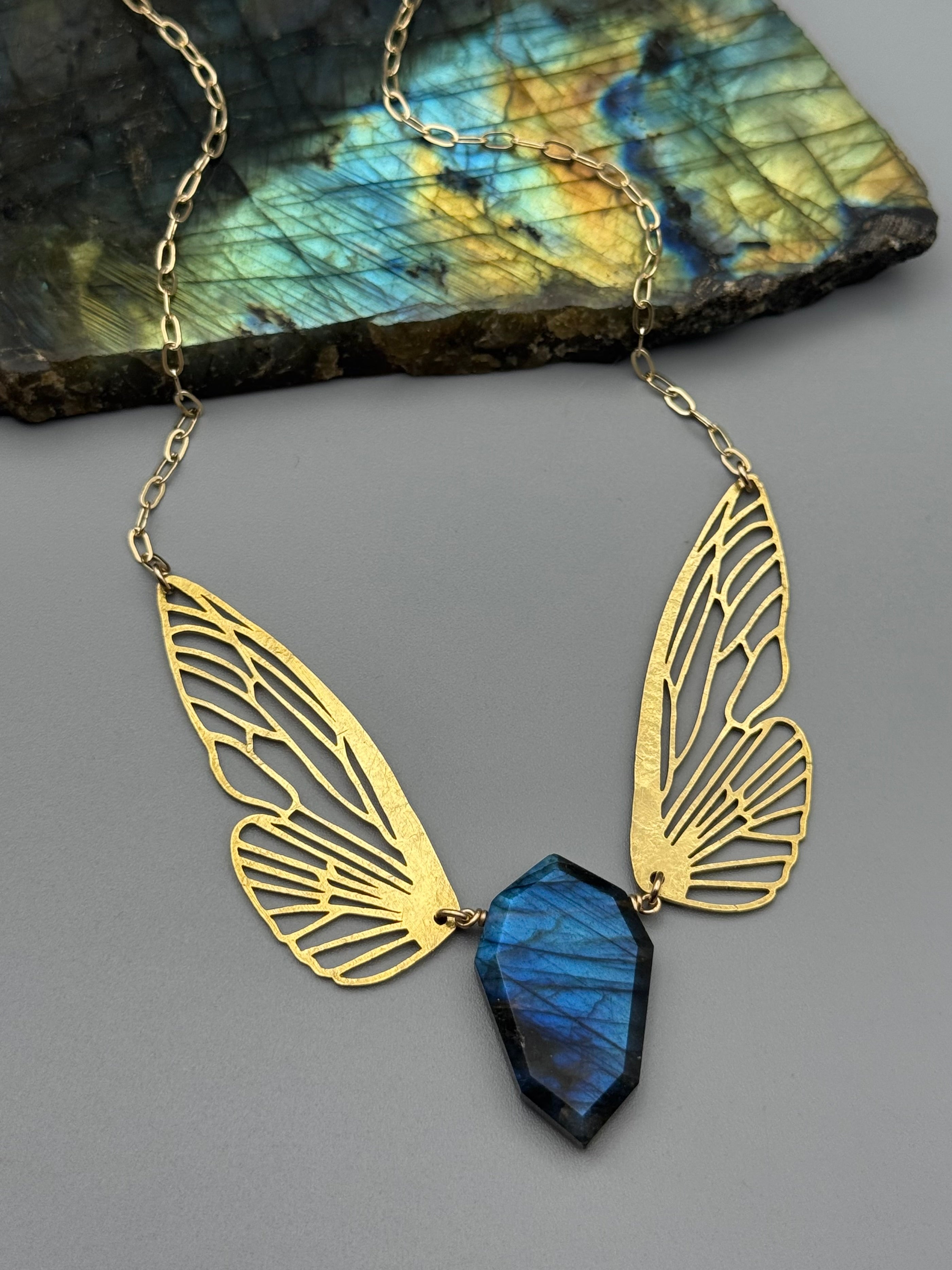 •METAMORPH• labradorite petal + gold necklace (16"-18" long)