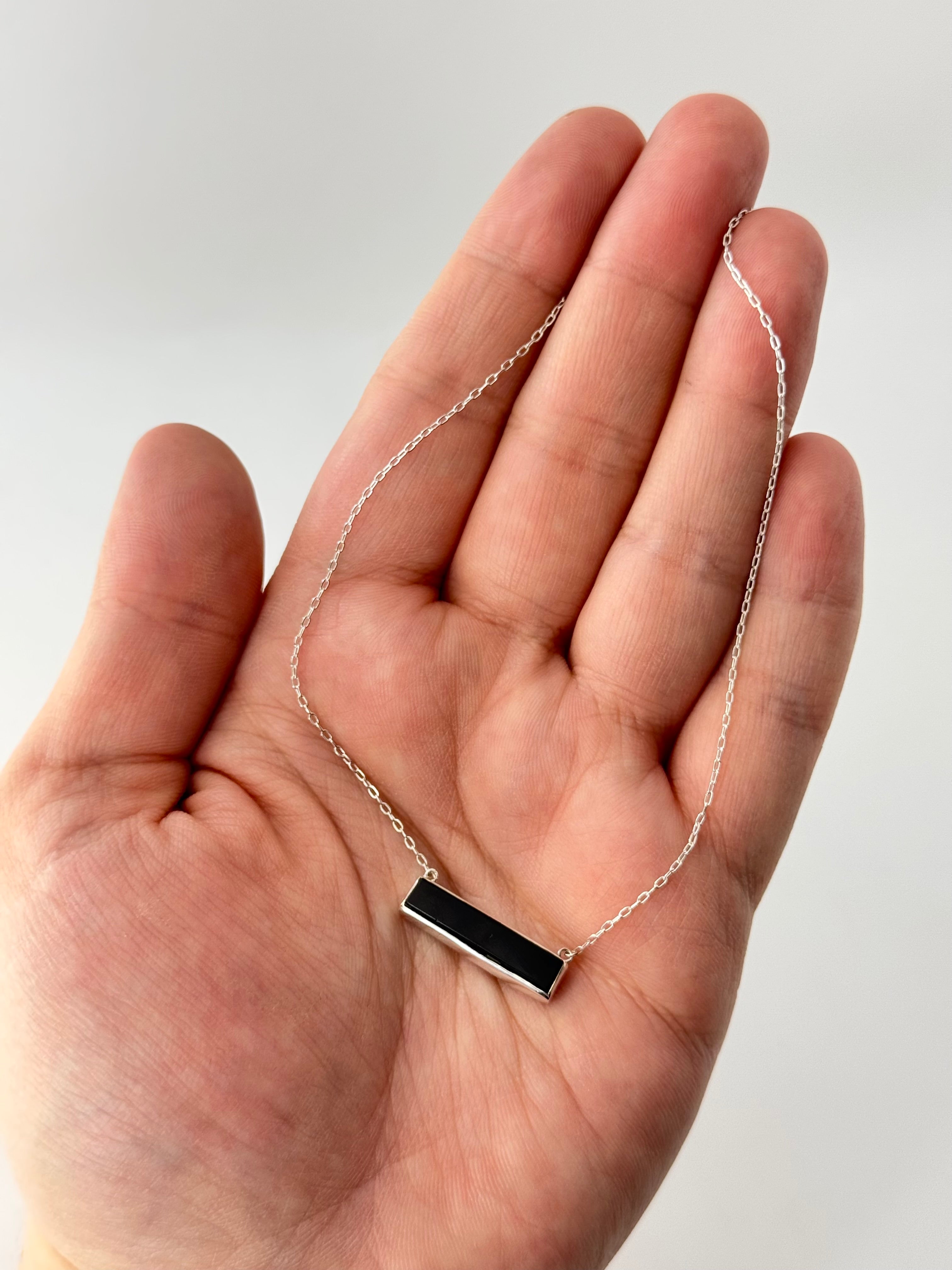 •PETITE BAR• black onyx + silver necklace (16"-18" long)