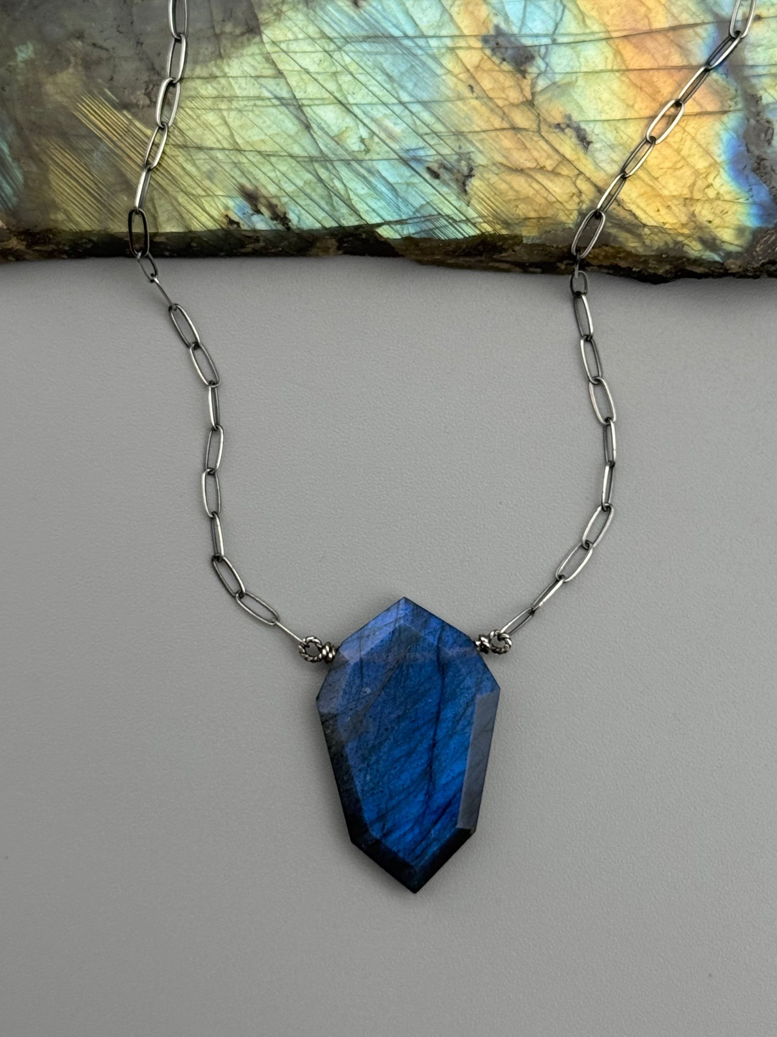 •AEON• labradorite petal + silver necklace (18"-20" long)