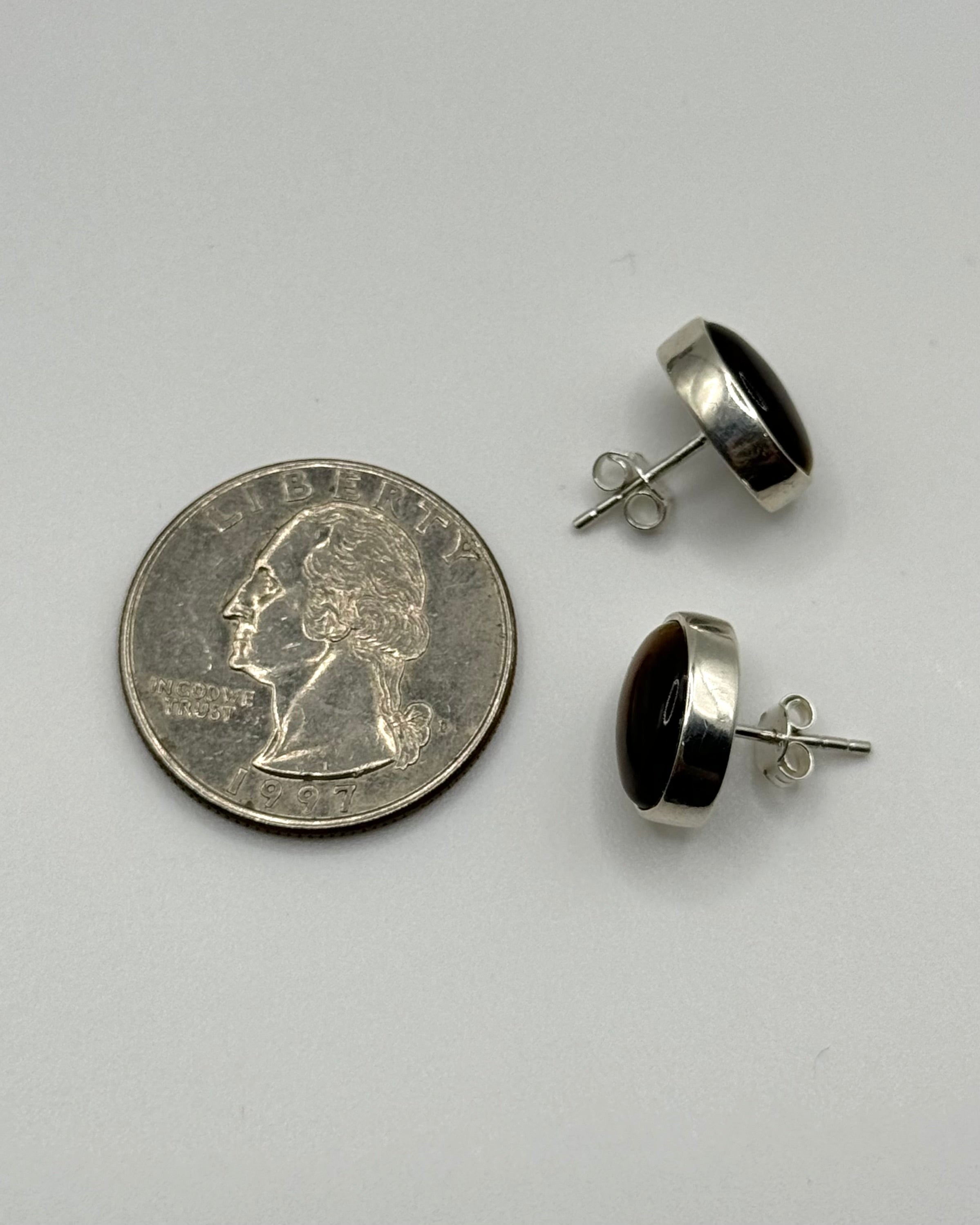 •TIGER'S EYE - OVAL• silver bezel set stud earrings