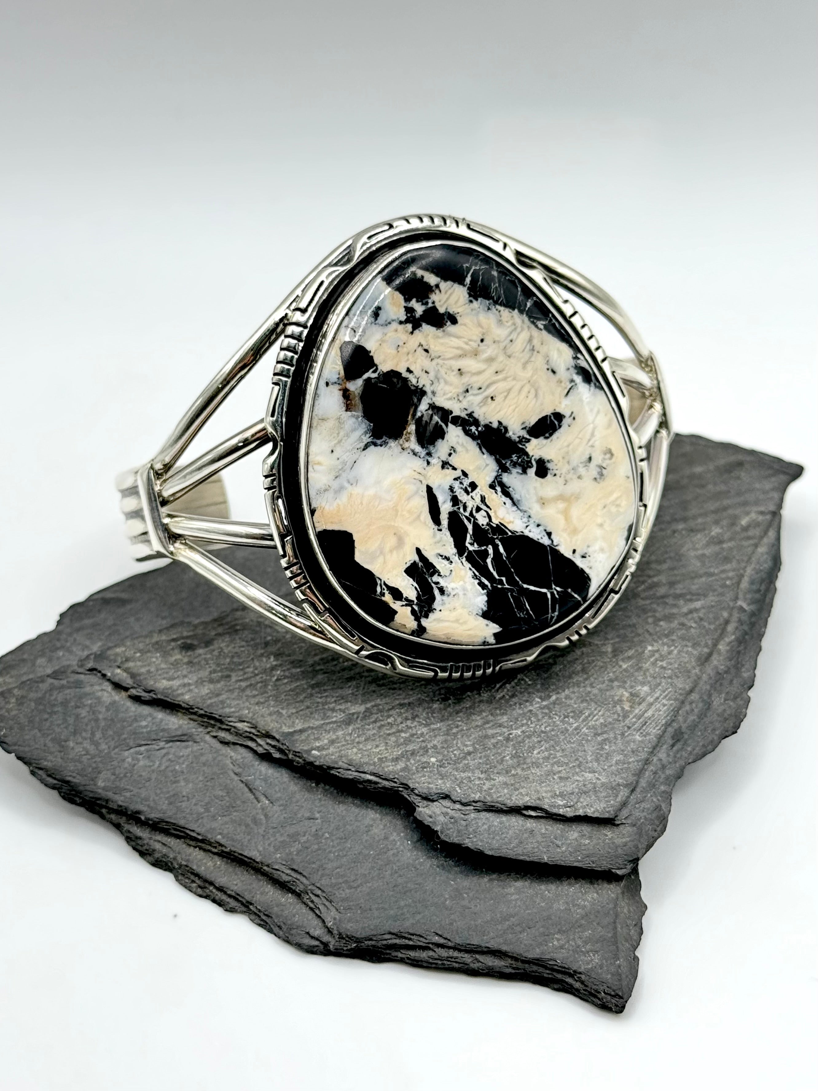 •WHITE BUFFALO - BIGGIE• Navajo silver cuff bracelet (7.5" +/-)