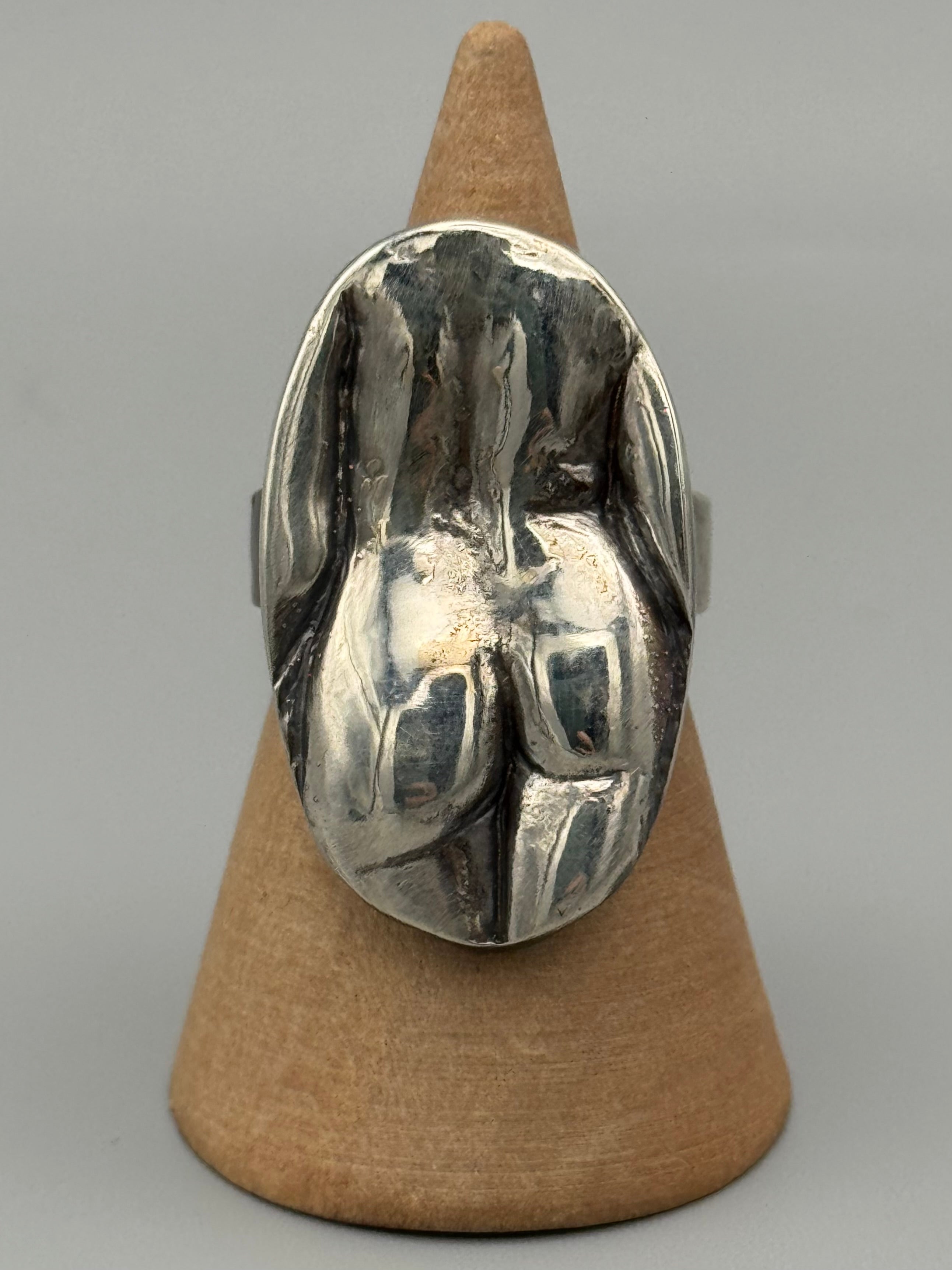 •CURVY BOOTY• sterling silver ring (size 8.25)