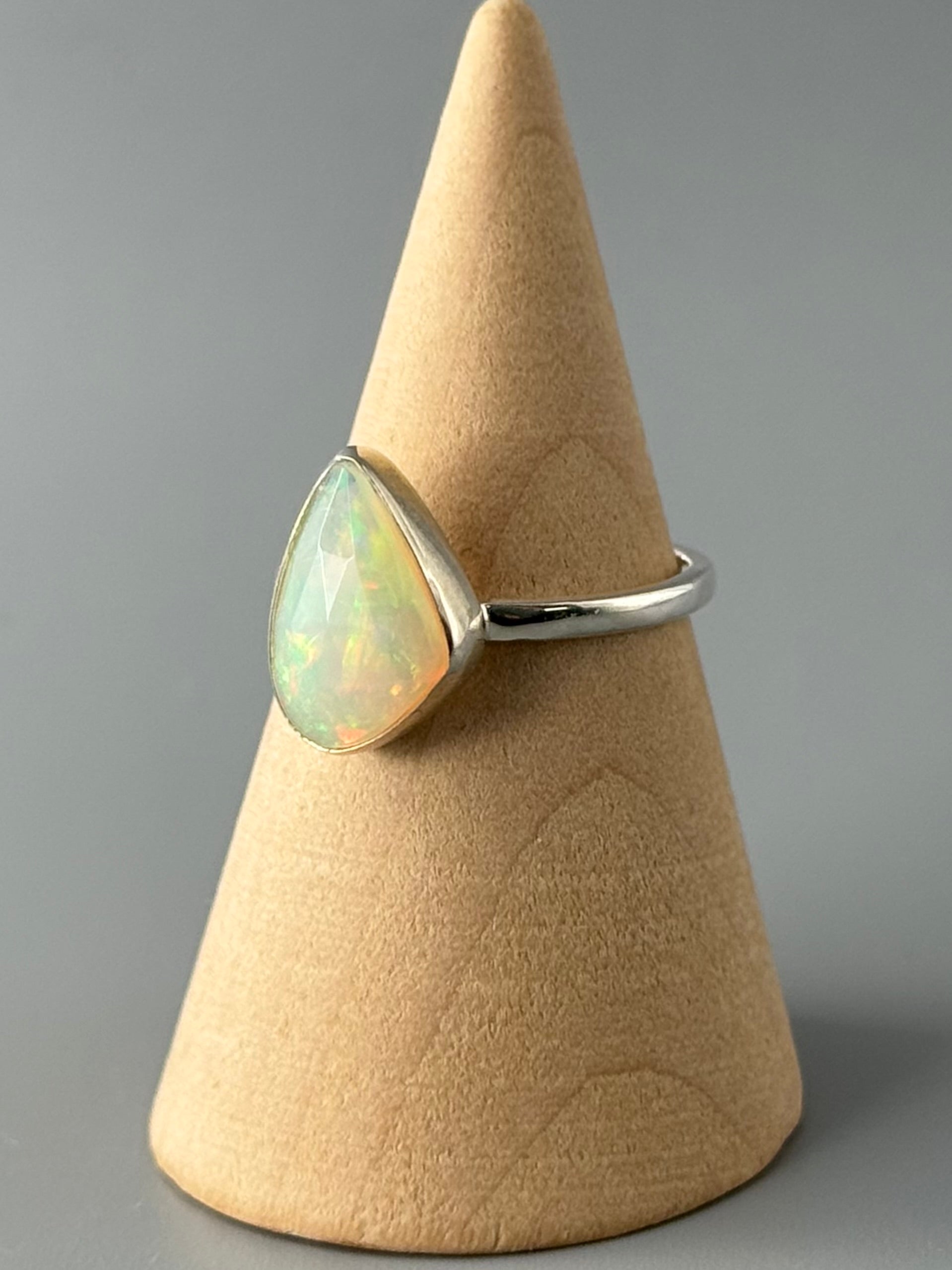 •FACETED ETHIOPIAN OPAL - STACKABLE FREEFORM• silver ring (size 7)