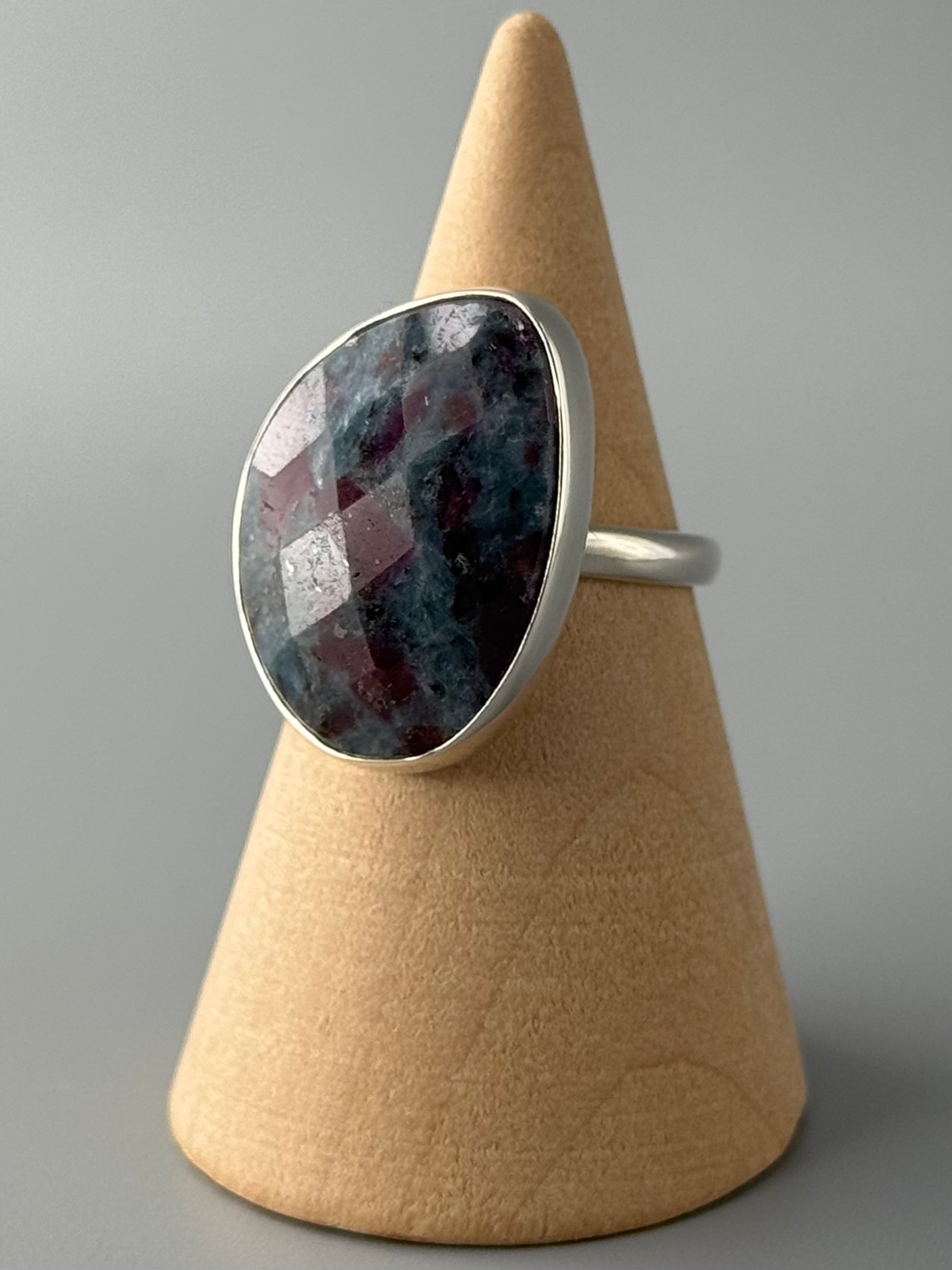 •FACETED RUBY KYANITE - FREEFORM• simple bezel silver ring (size 6)