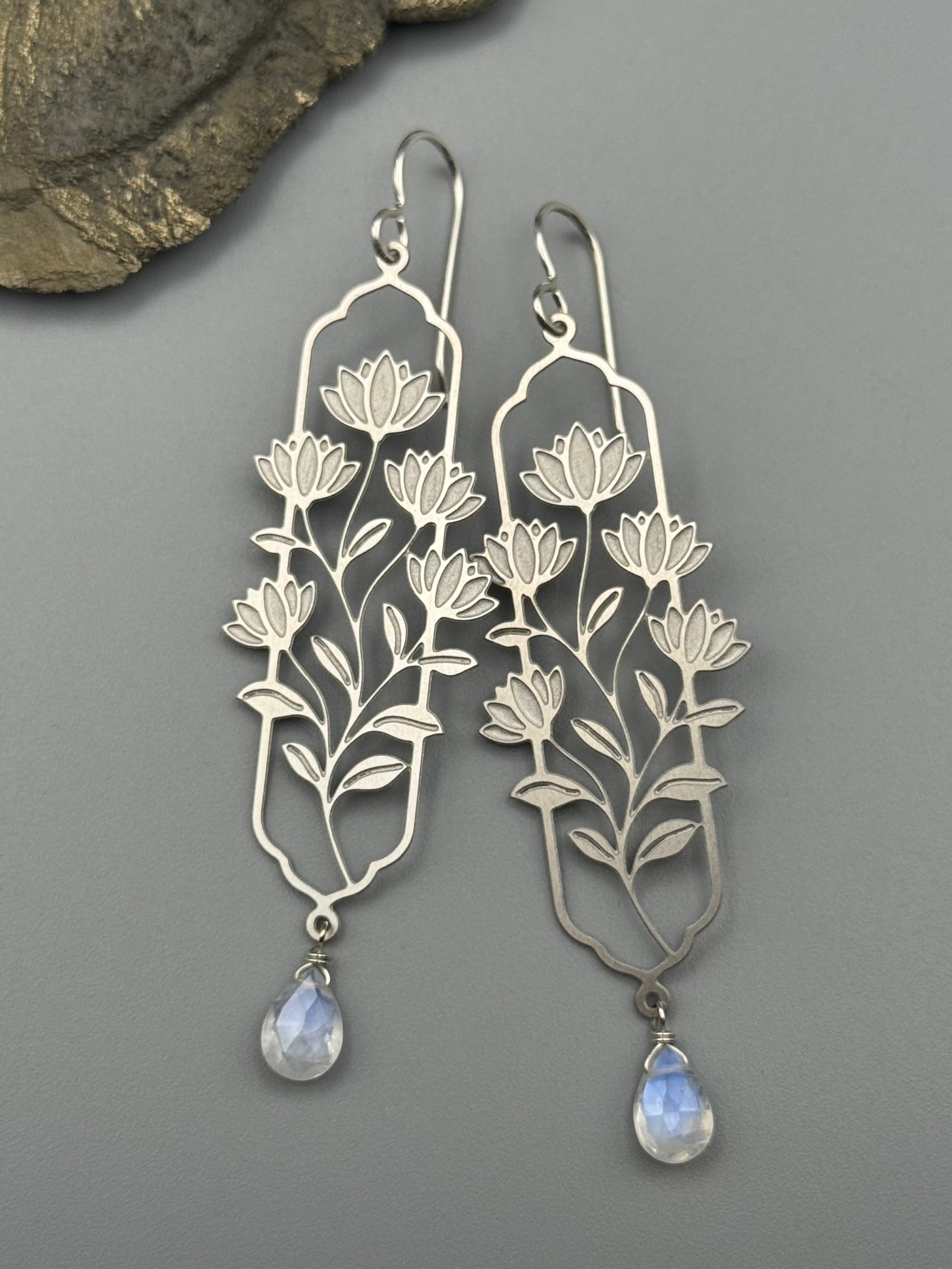 •LOTUS WINDOW• rainbow moonstone + silver earrings