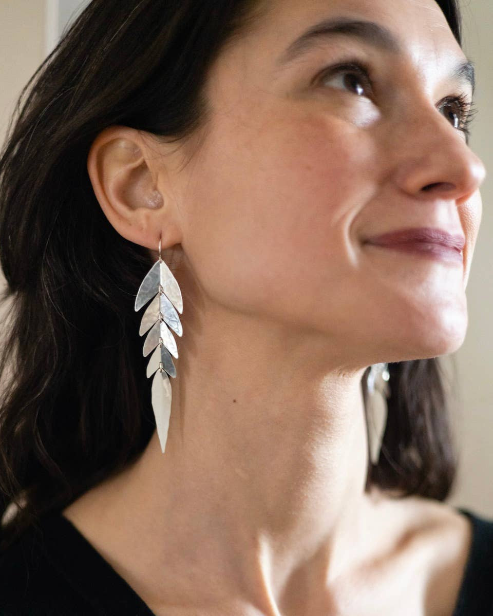 •SMALL SWISH• silver dangle earrings