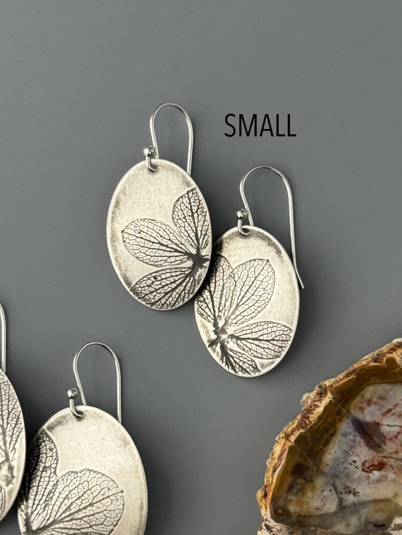 •HYDRANGEA OVOID• silver dangle earrings