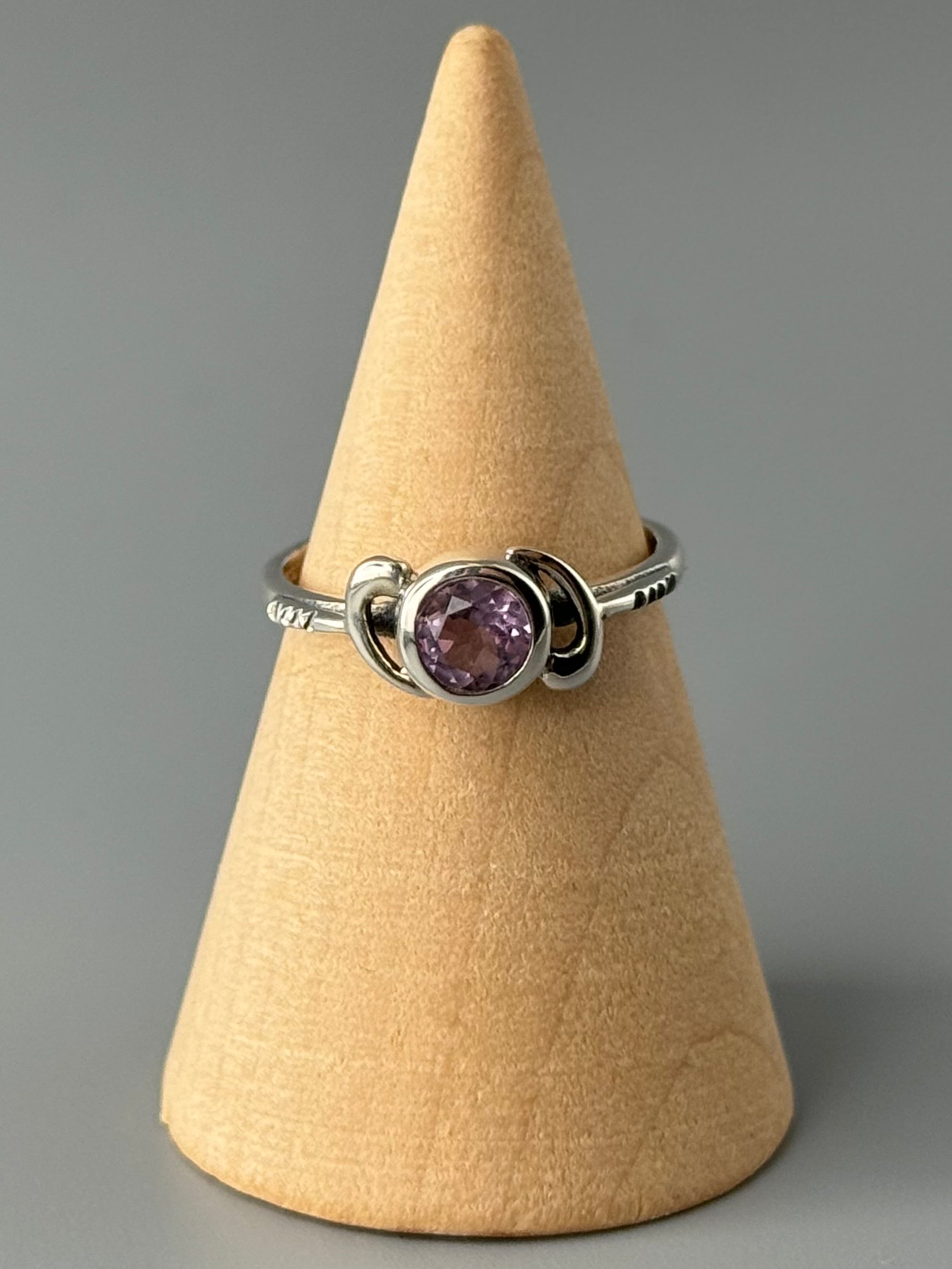 •AMETHYST - PARENTHESES• silver ring (various sizes)