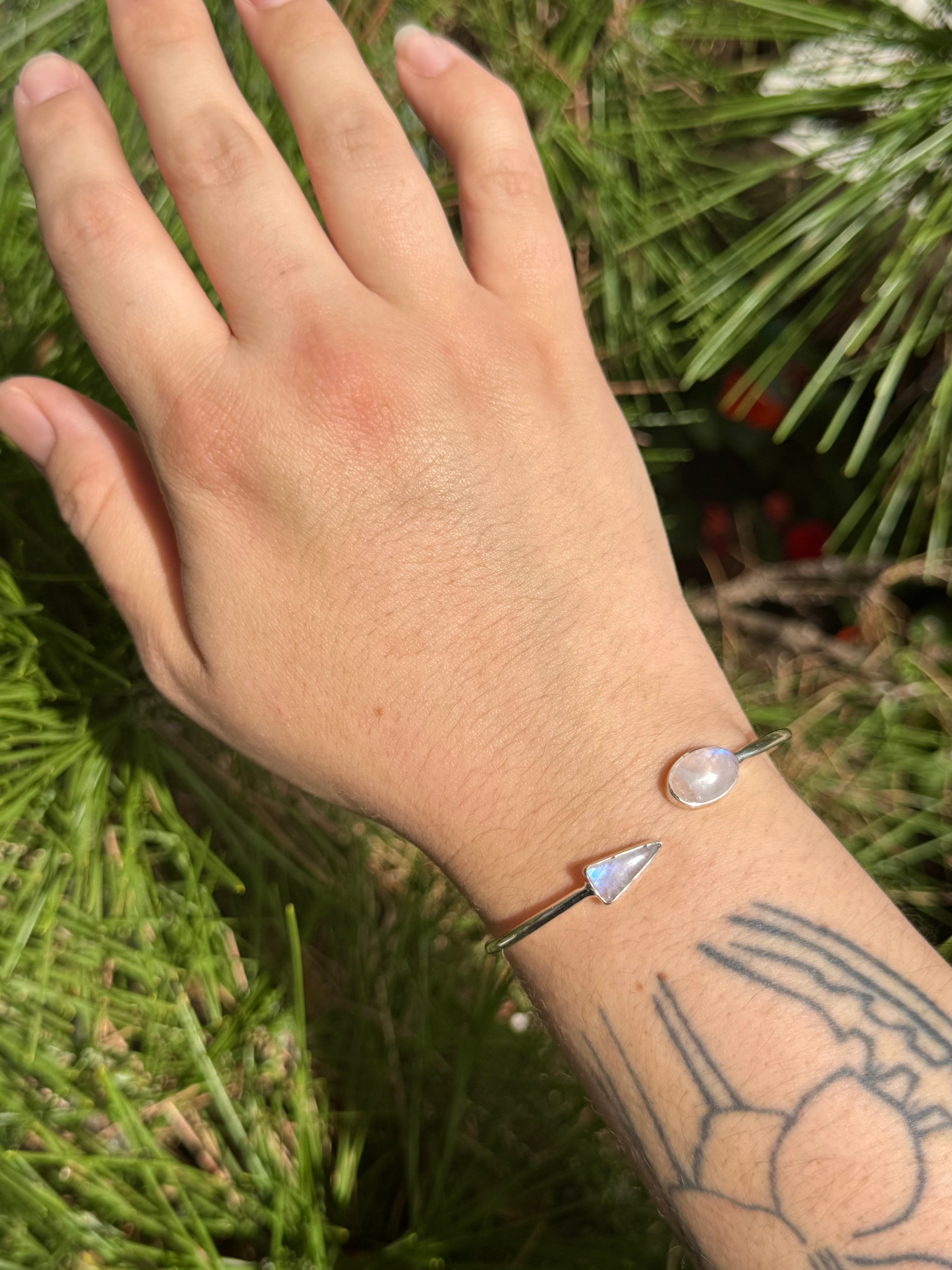 •FANG + OVAL• rainbow moonstone + silver twist-on cuff bracelet