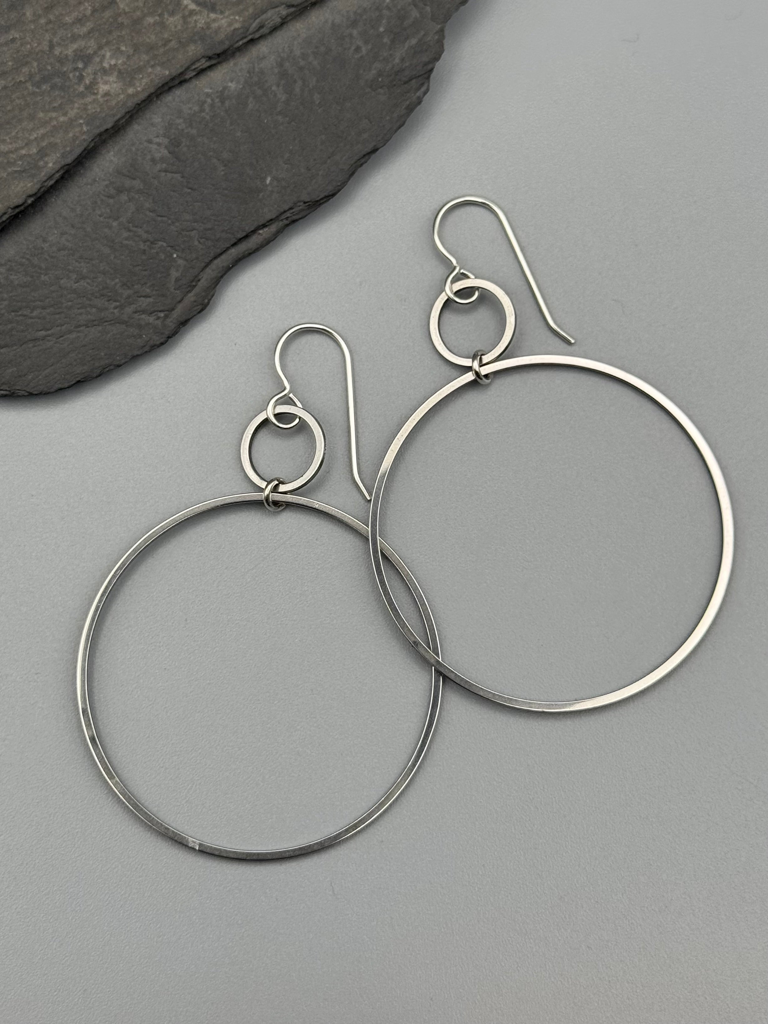 •EQUA-ORBIT LARGE• silver dangle earrings