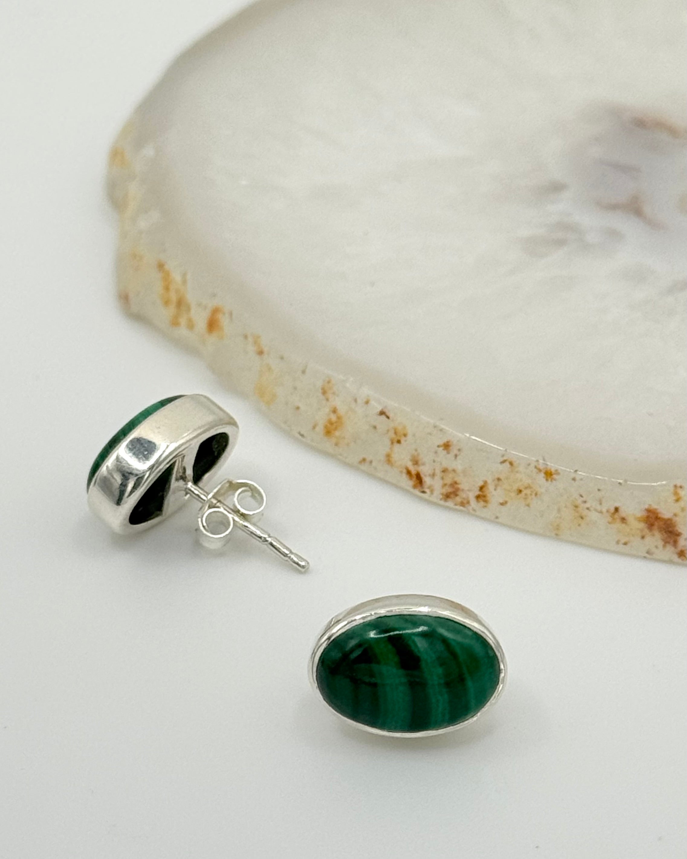 •MALACHITE - OVAL• silver bezel set stud earrings