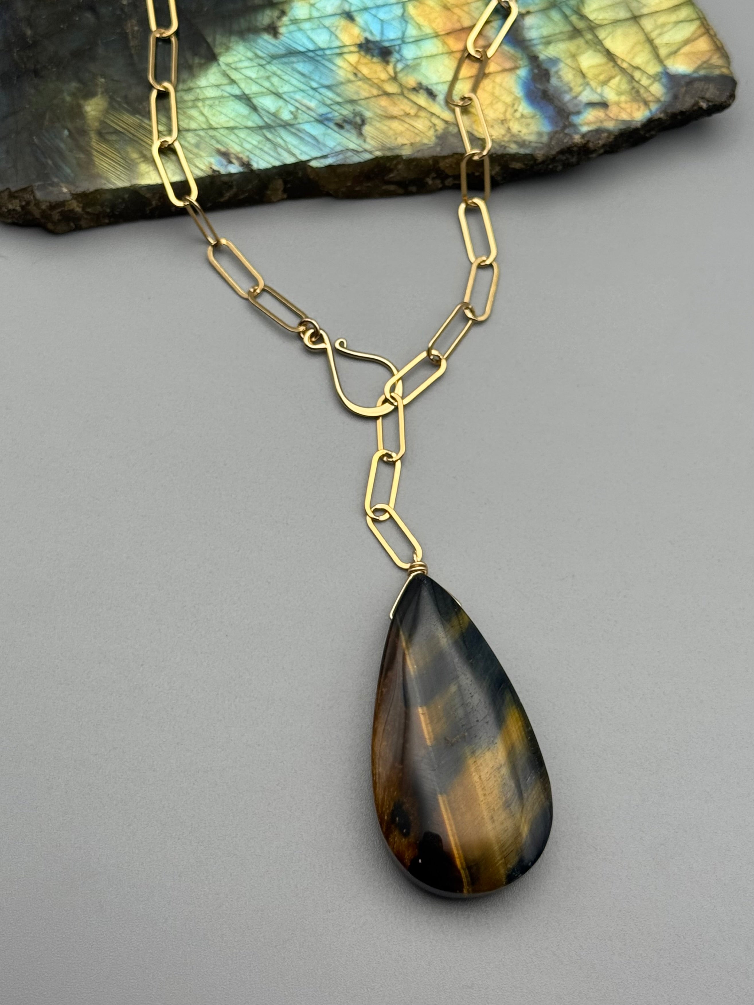 •LINKED• hawk eye + gold necklace (ADJ to 19")