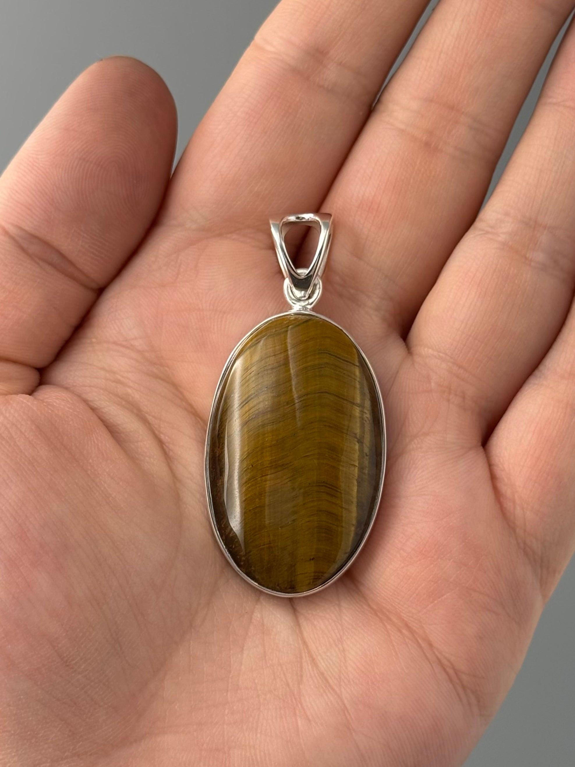 •TIGER EYE - OVAL• sterling silver pendant