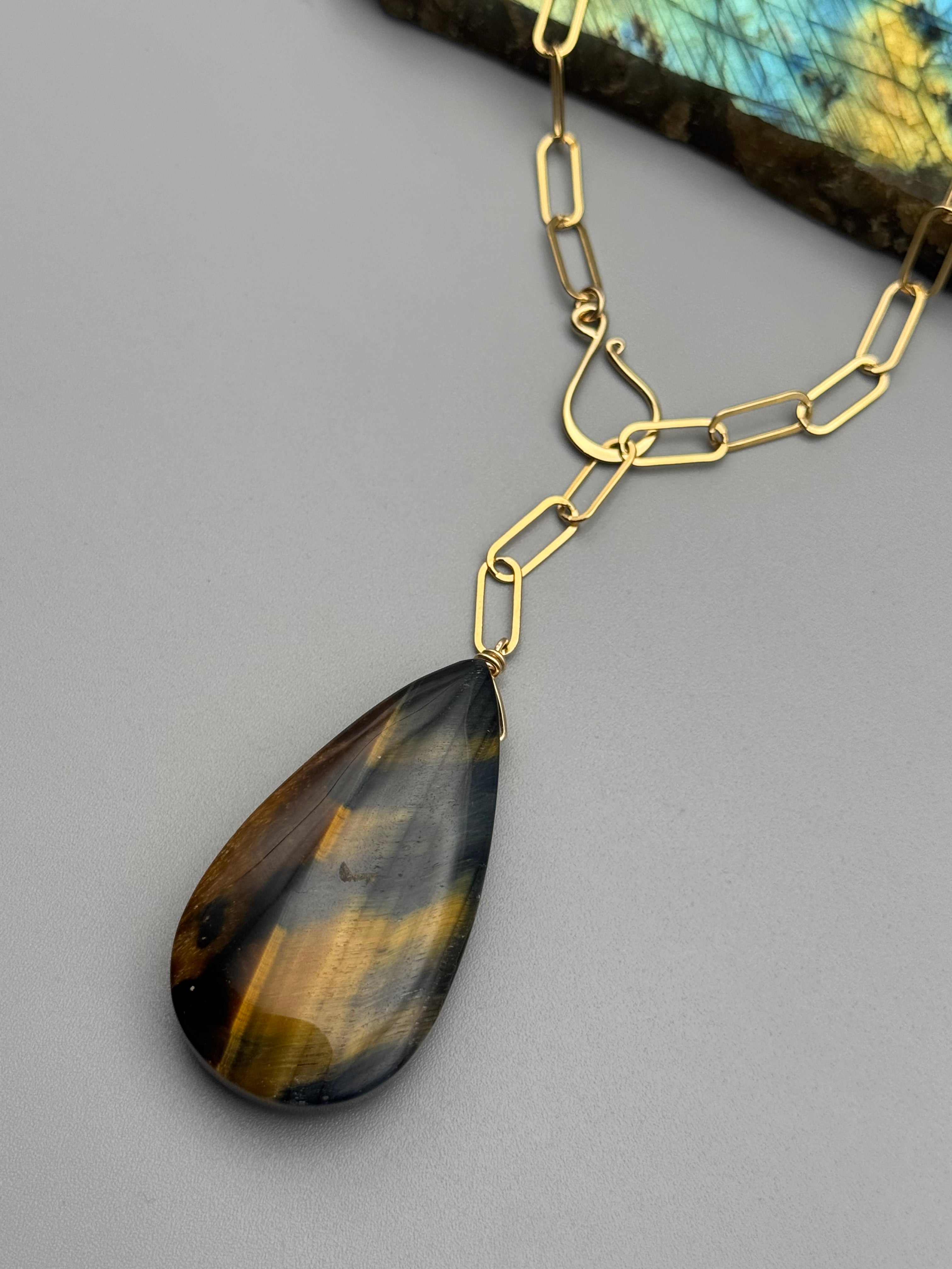 •LINKED• hawk eye + gold necklace (ADJ to 19")