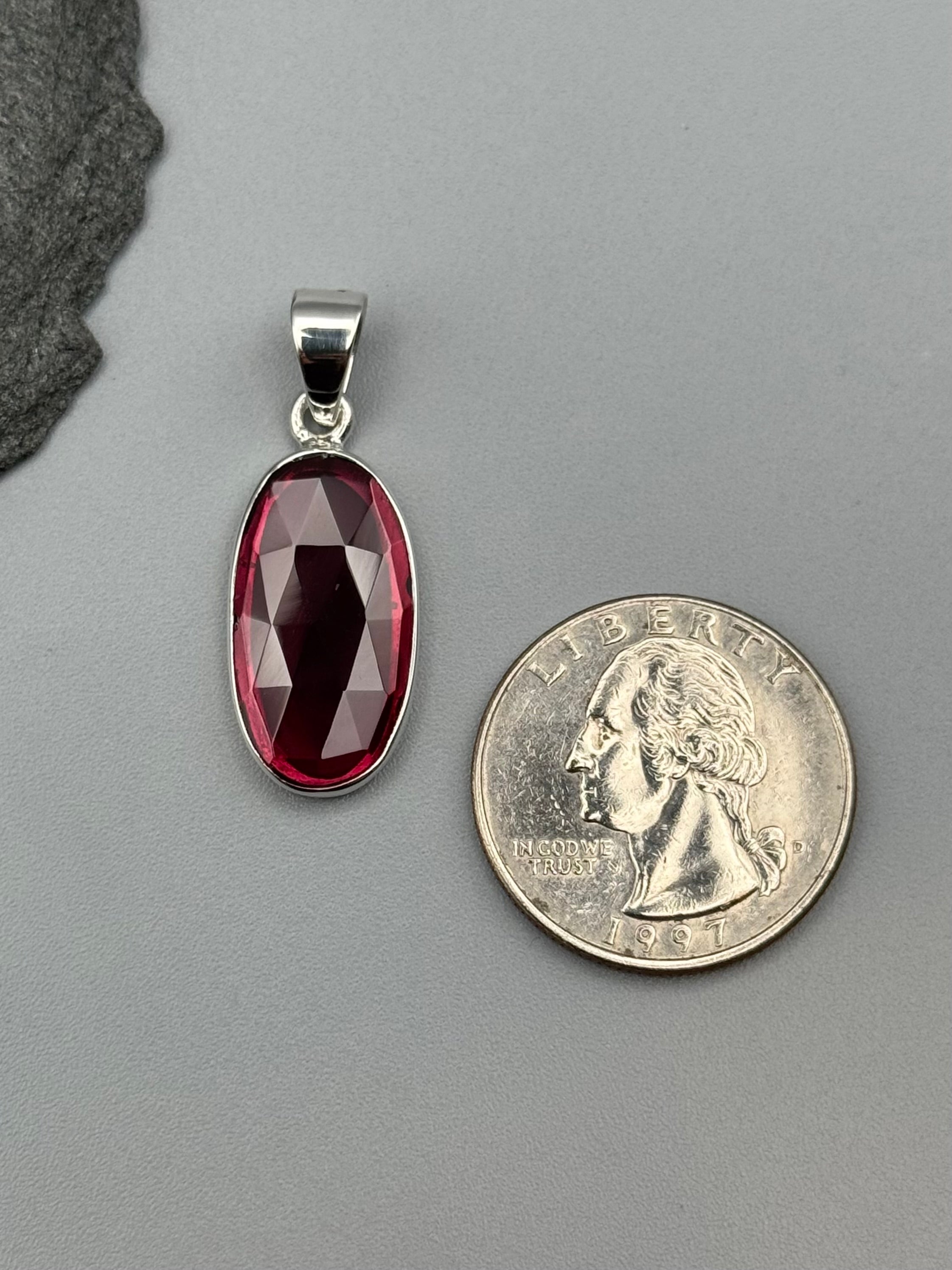 •GARNET - FACETED OVAL• sterling silver pendant