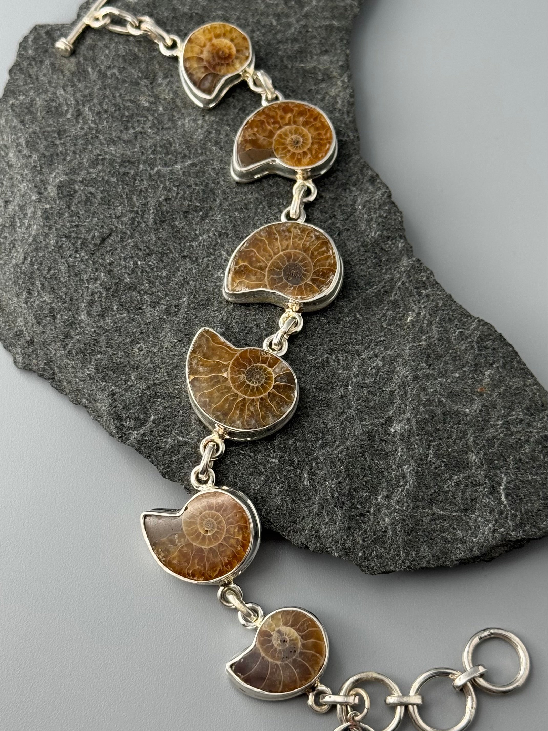 •AMMONITE• linked silver bracelet (6.75" - 8")