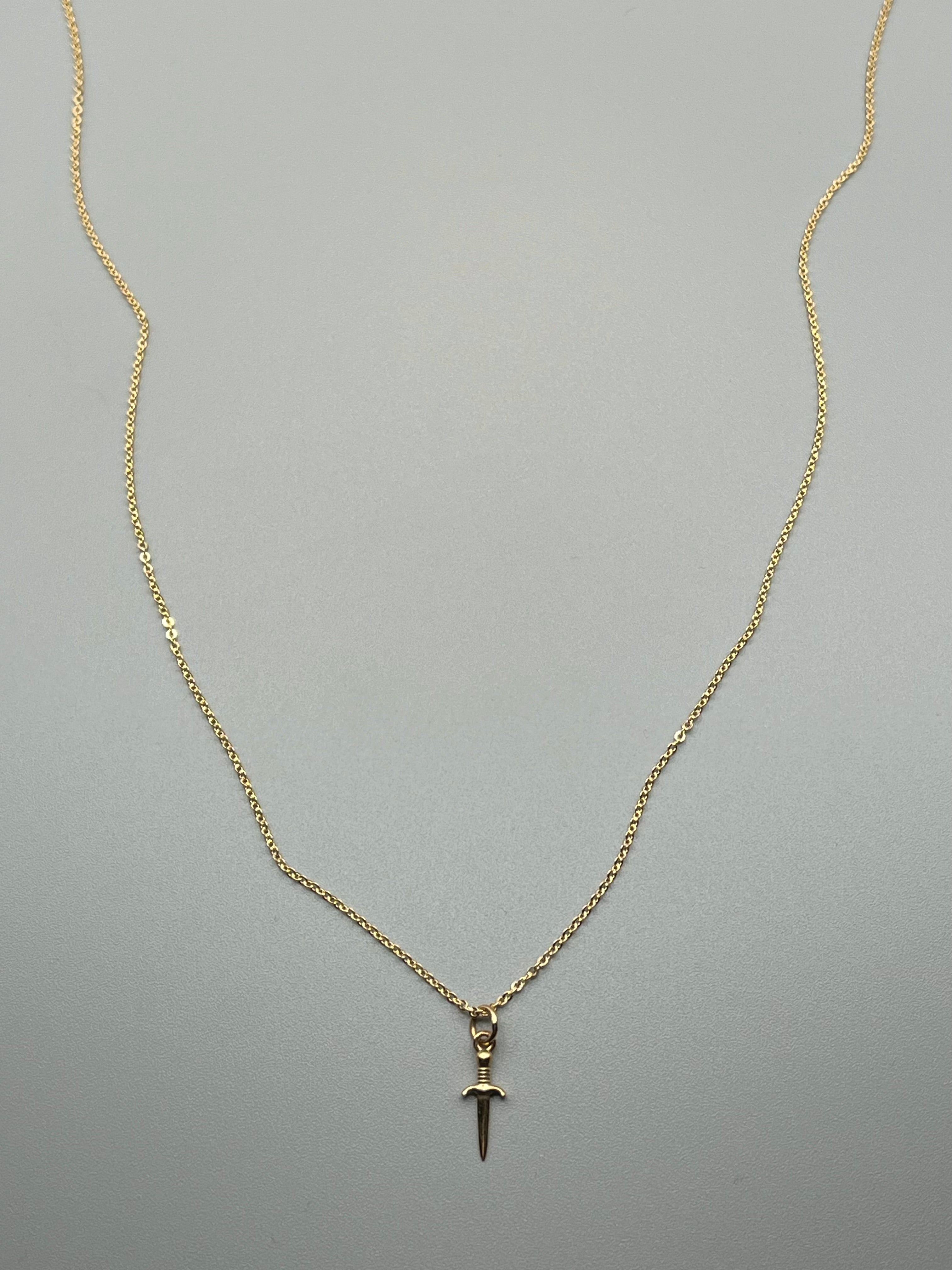 •LITTLE DAGGER• gold necklace