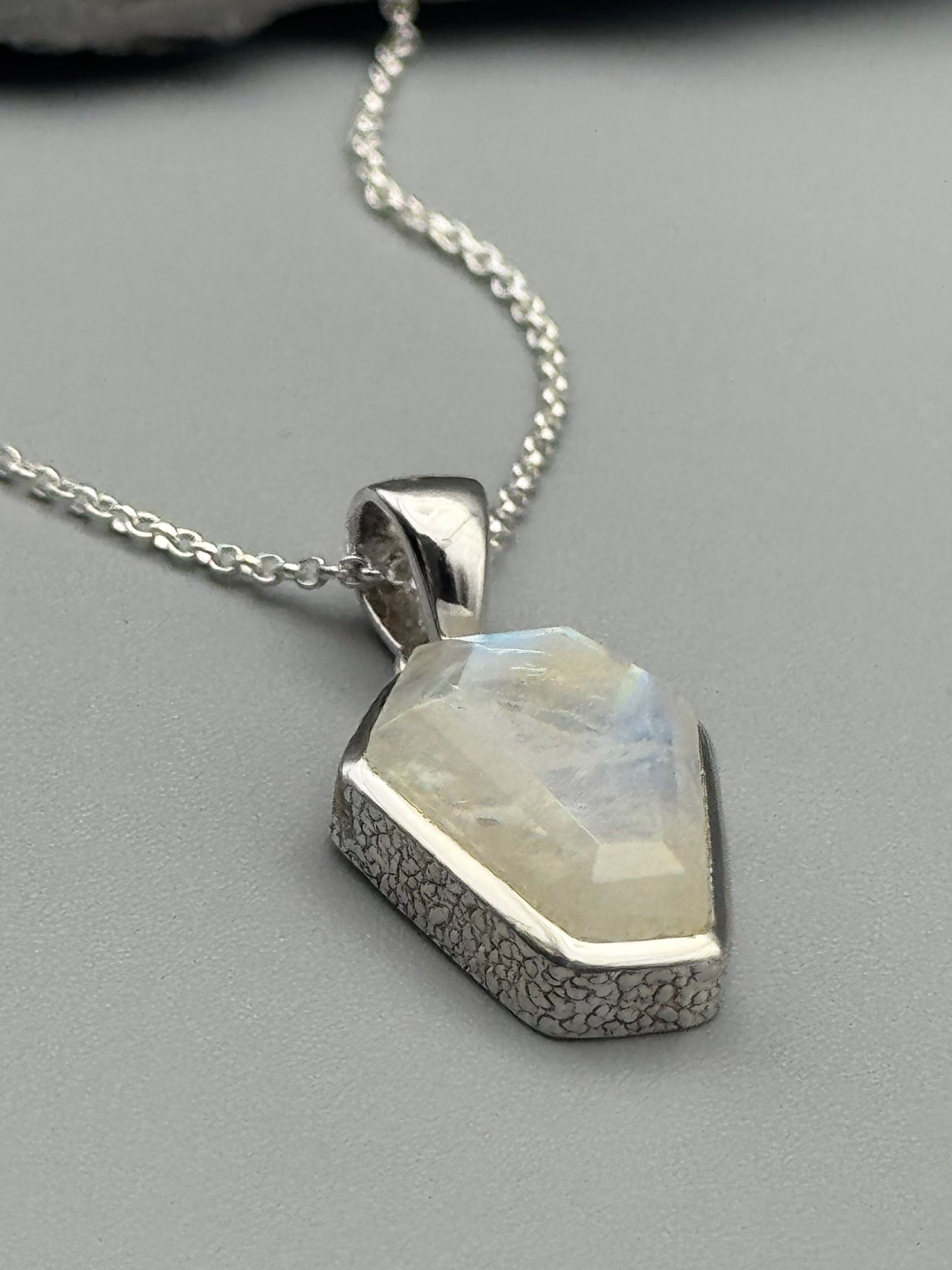 •RAINBOW MOONSTONE - COFFIN• textured bezel silver necklace (18" long)