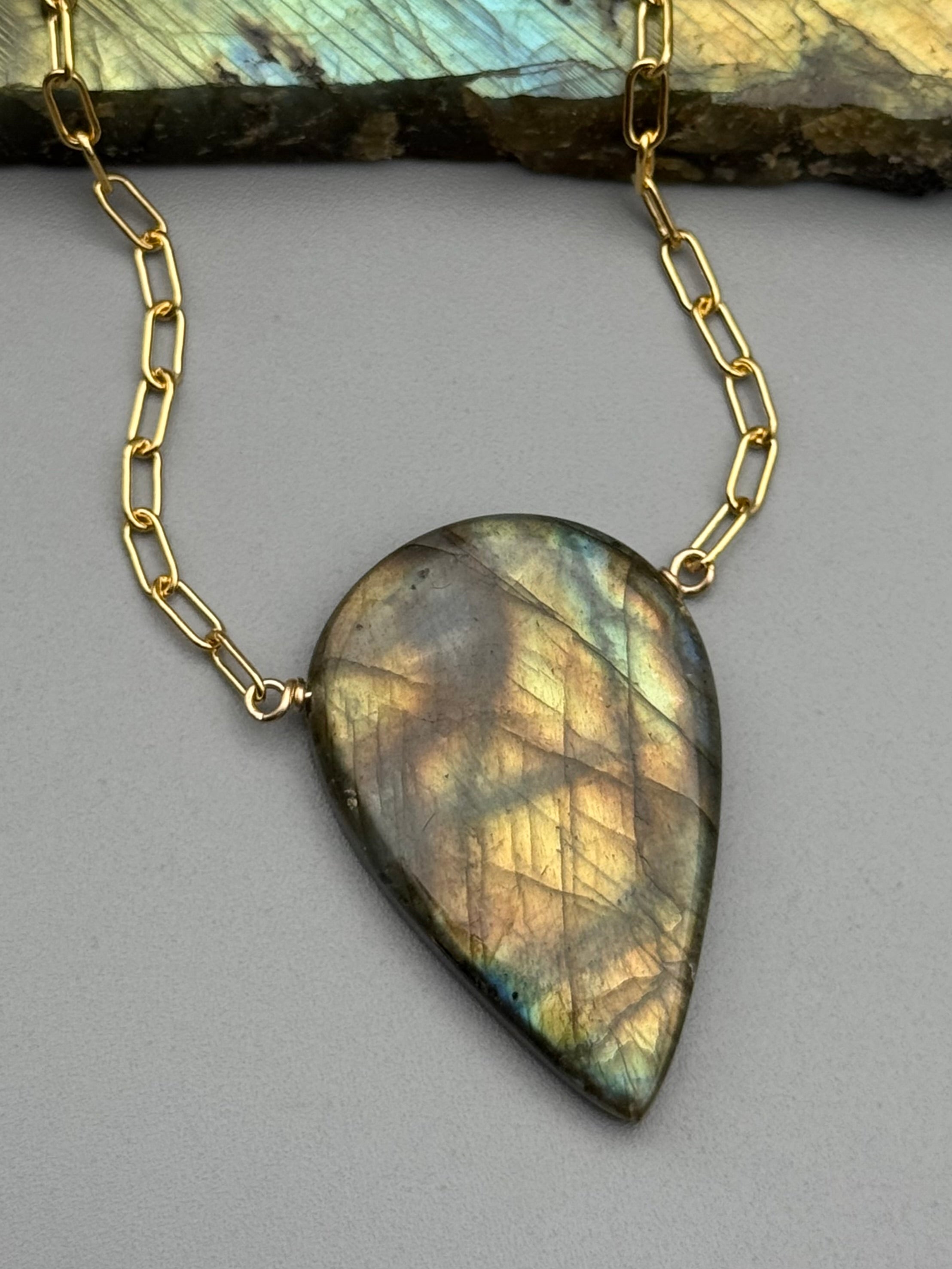 •AEON• labradorite spear tear + gold necklace (16"-18" long)