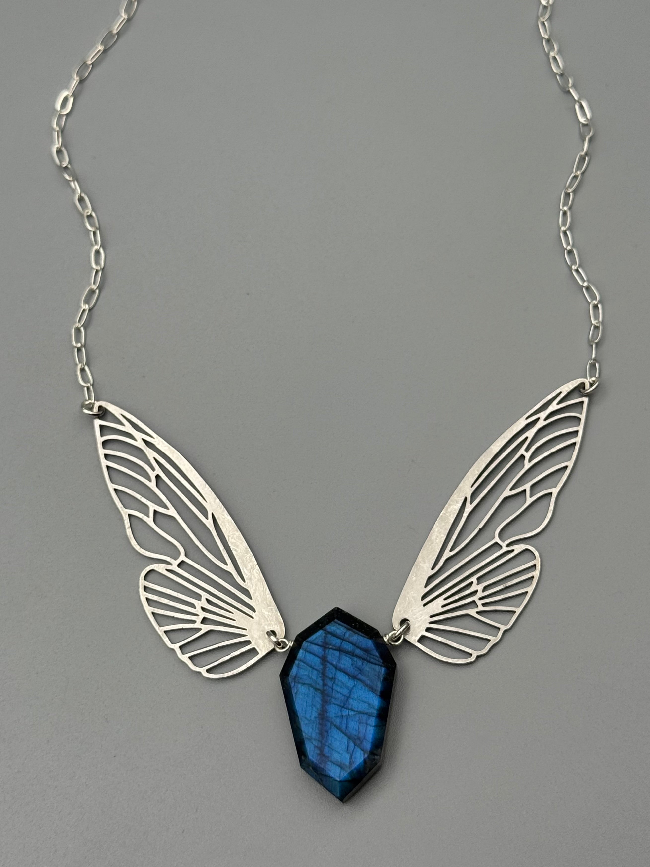 •METAMORPH• labradorite petal + silver necklace (16"-18" long)