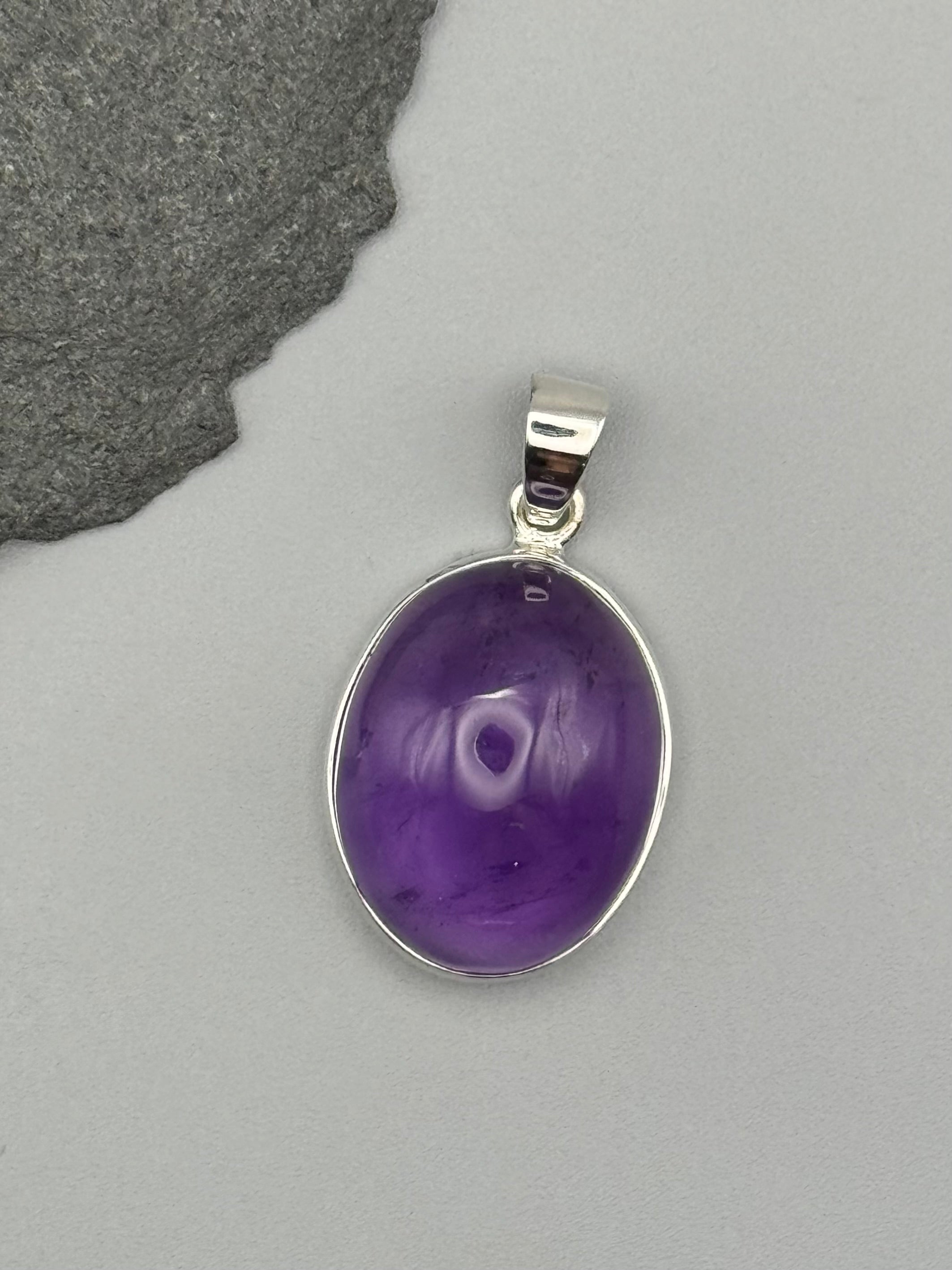 •AMETHYST - MEDIUM OVAL• sterling silver pendant
