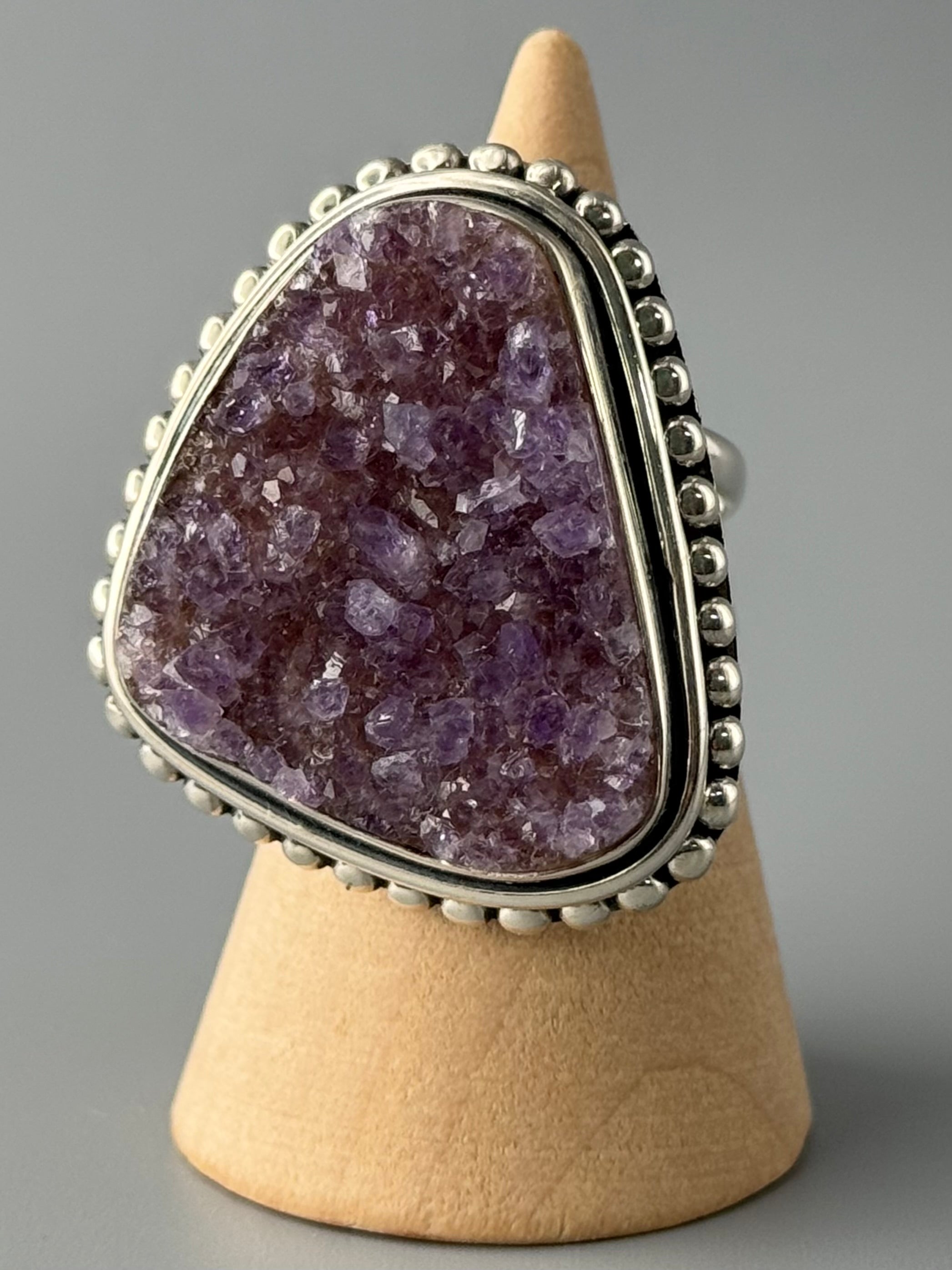 •AMETHYST DRUZY - FREEFORM• dotted bezel silver ring (size 7.75)