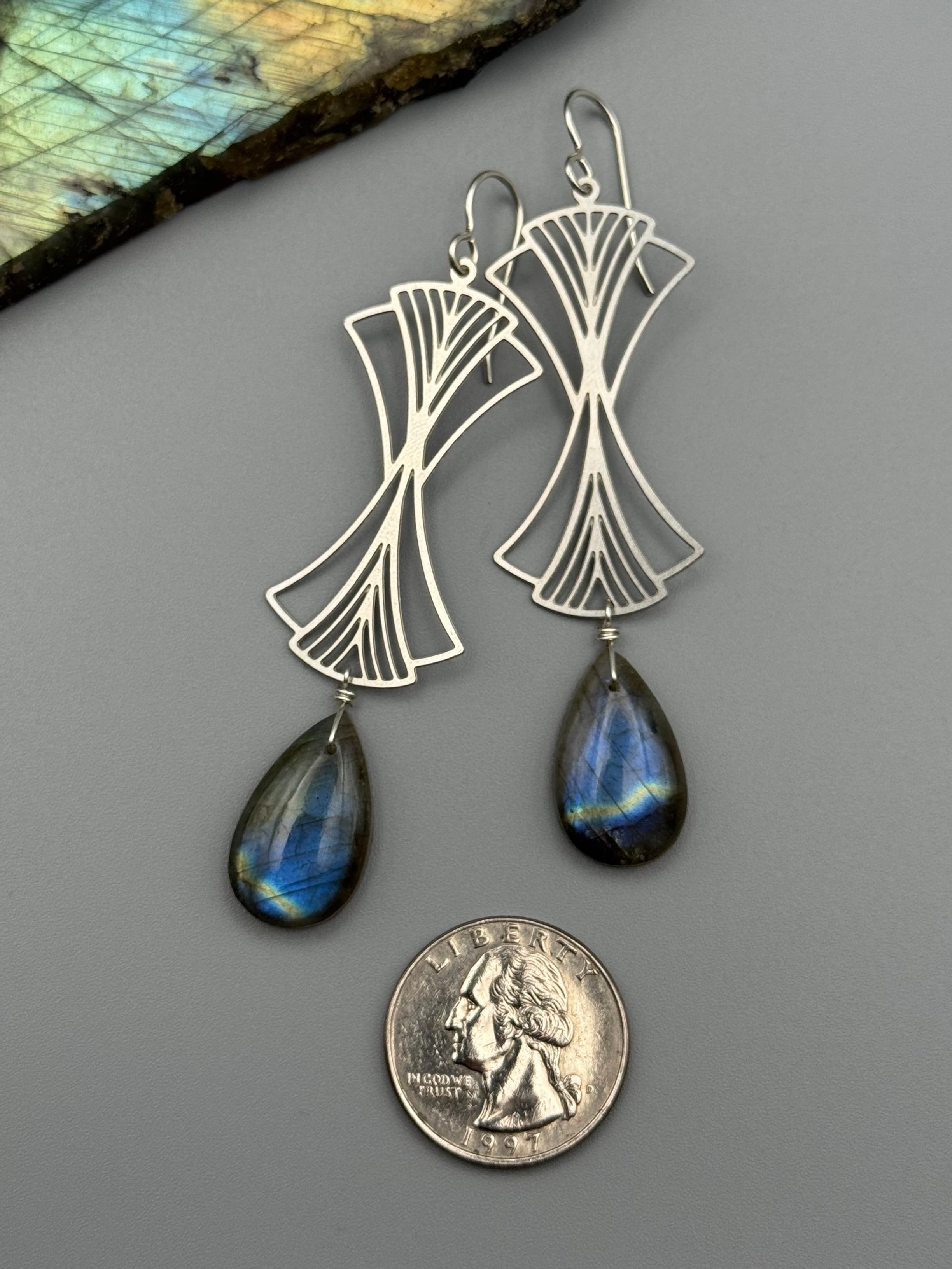 •TIME WARP• labradorite tear + silver earrings