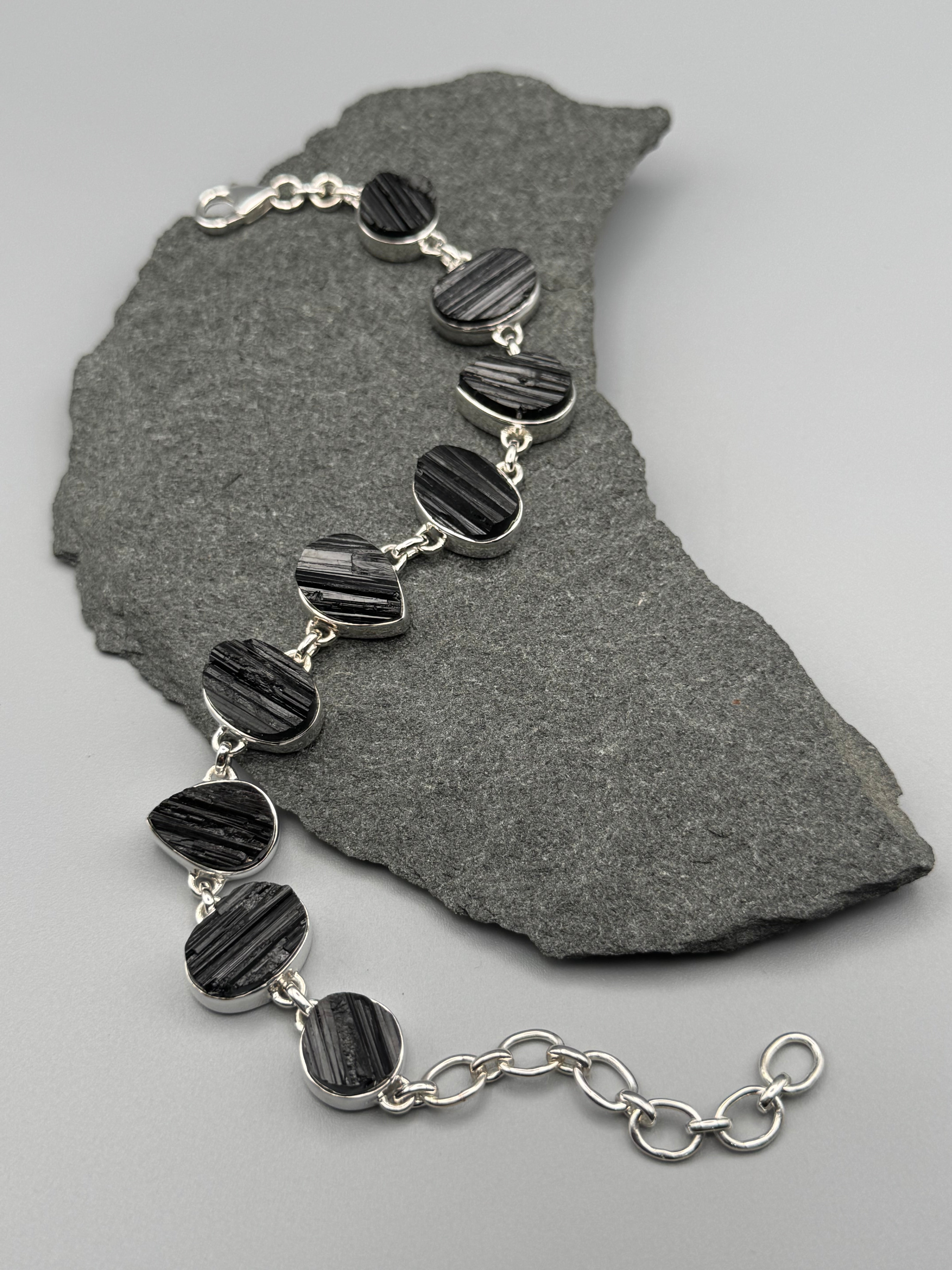 •BLACK TOURMALINE - GEO MIX• linked silver bracelet (7.25" - 9")