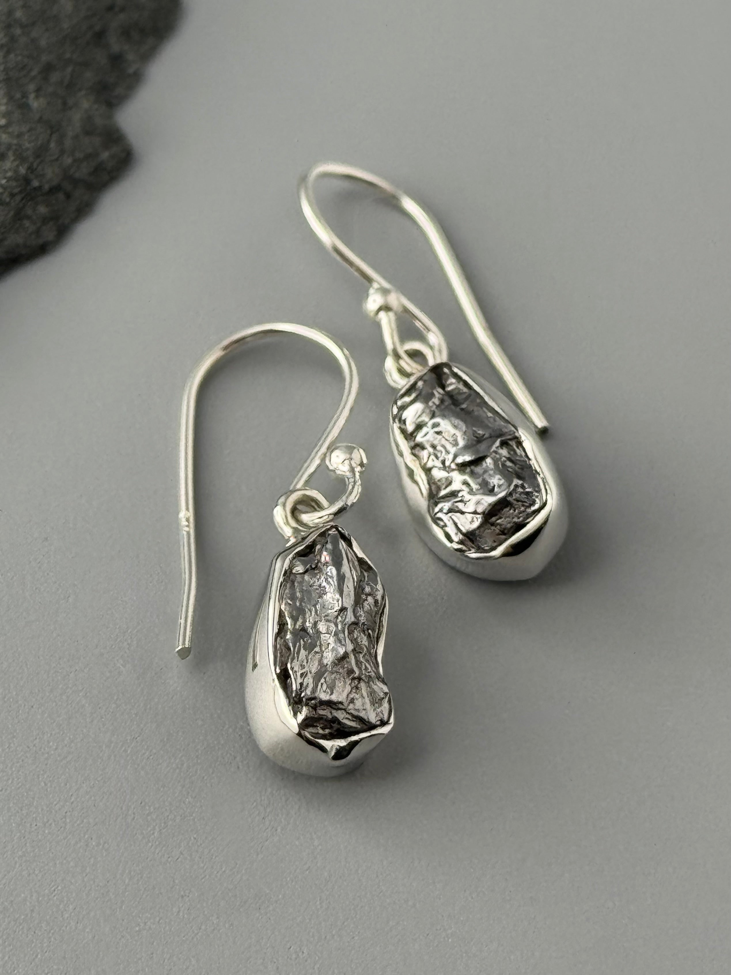 •METEORITE - FREEFORM - 1• silver dangle earrings