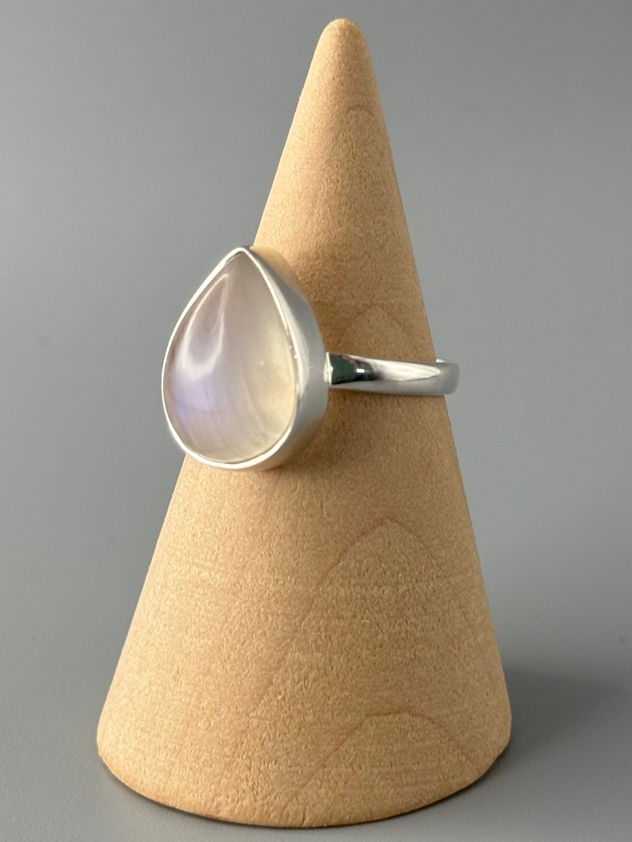 •RAINBOW MOONSTONE - SMALL TEAR - 1• simple bezel silver ring (size 6)