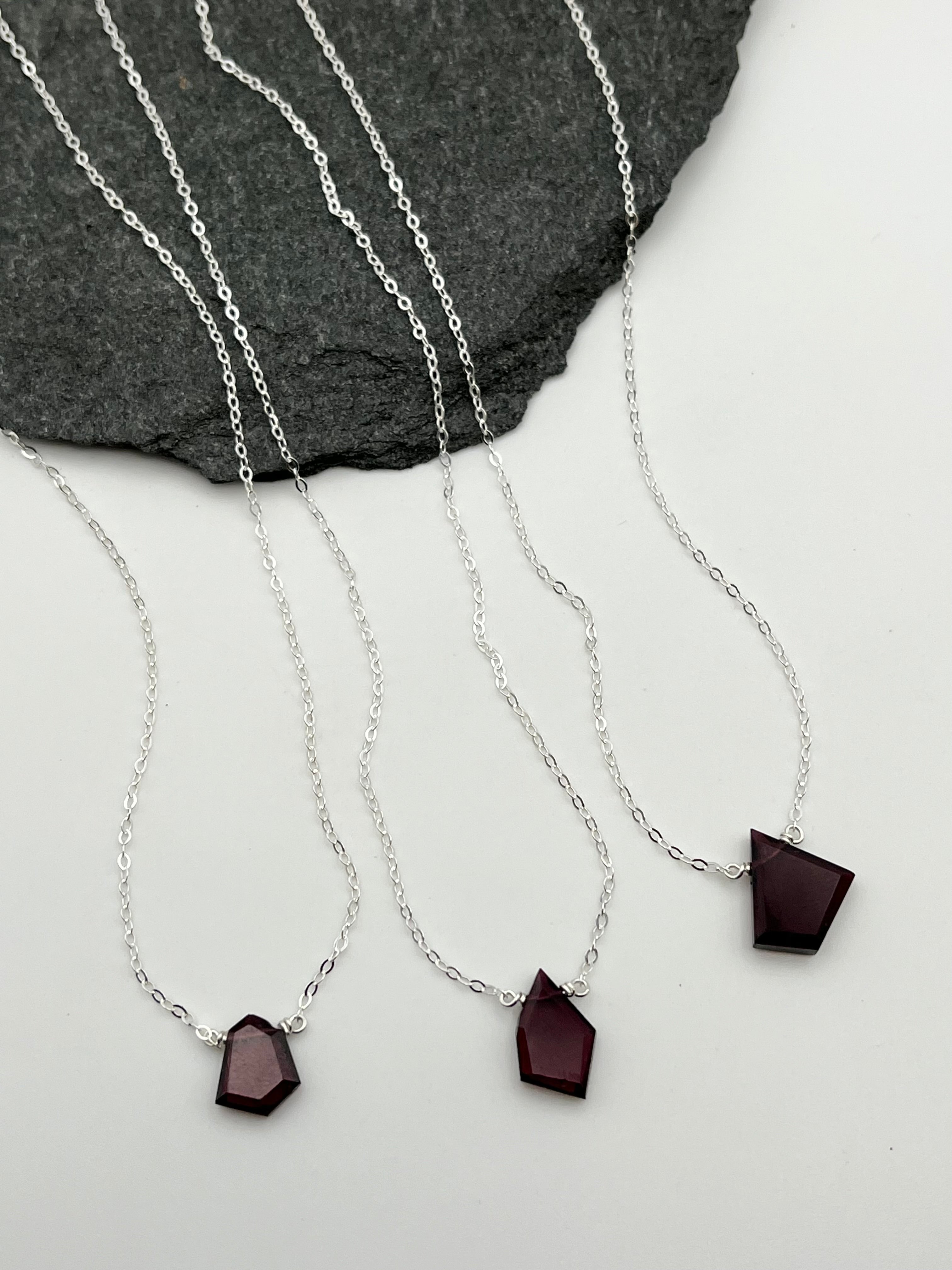 •STRAY• flat faceted garnet geo + silver necklace (various lengths)