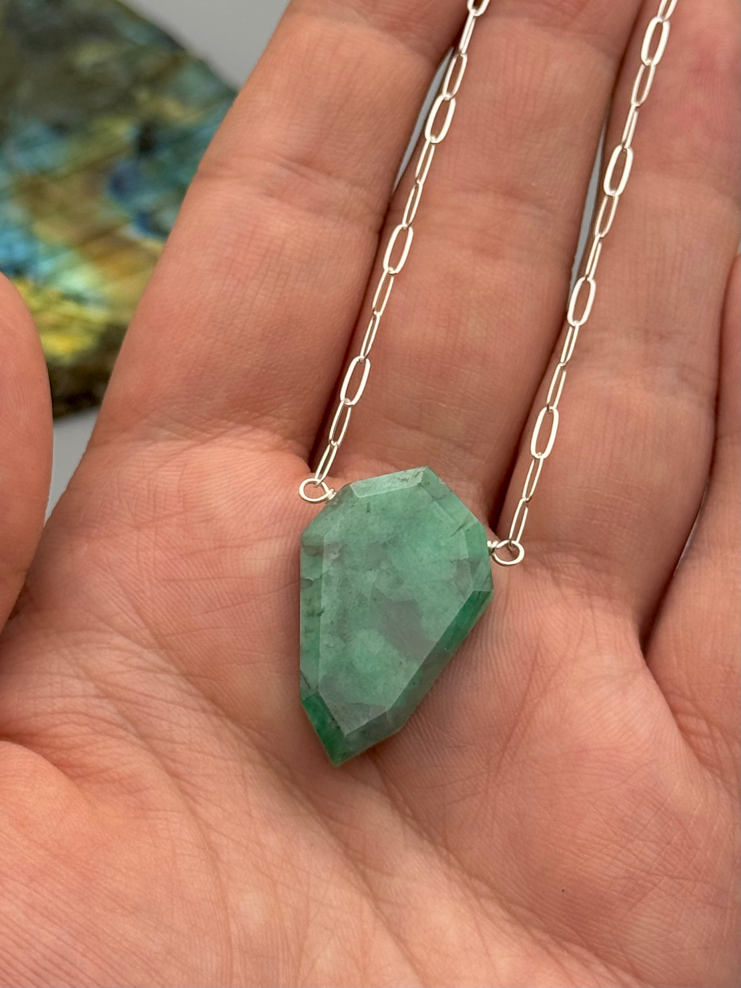 •AEON• emerald petal + silver necklace (16"-18" long)