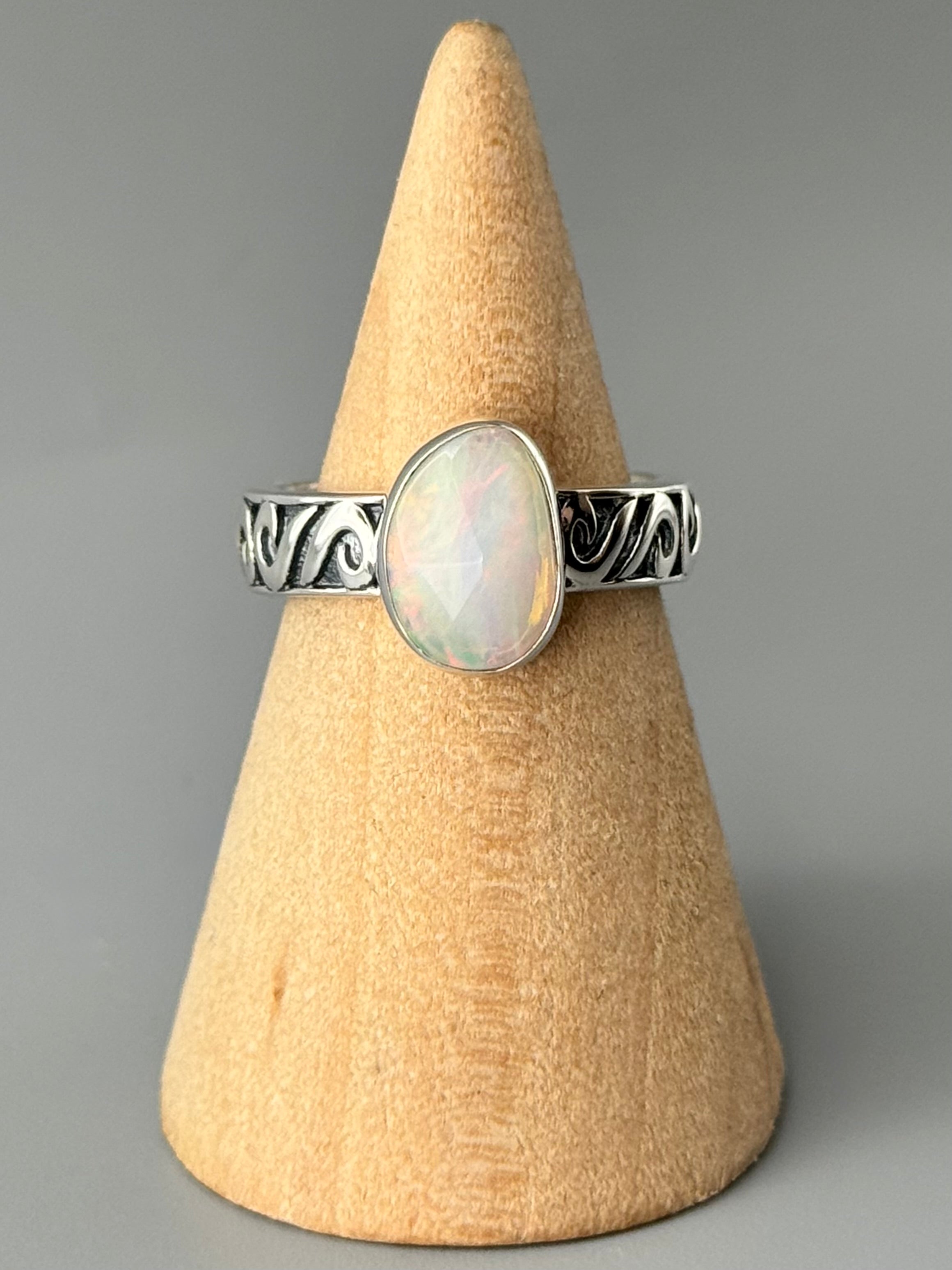 •ETHIOPIAN OPAL - SWIRL• sterling silver ring (size 7)