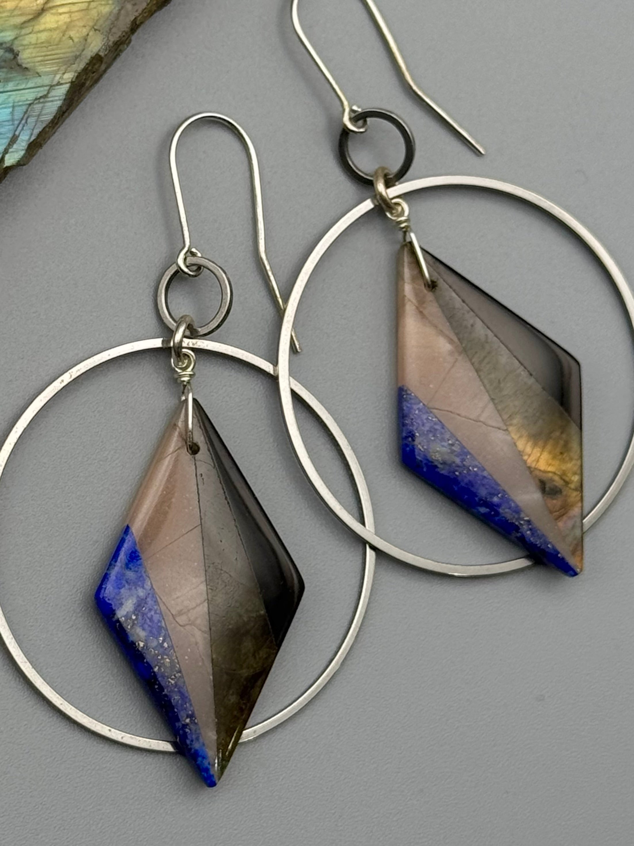 •EQUA ORBIT• intarsia + silver earrings