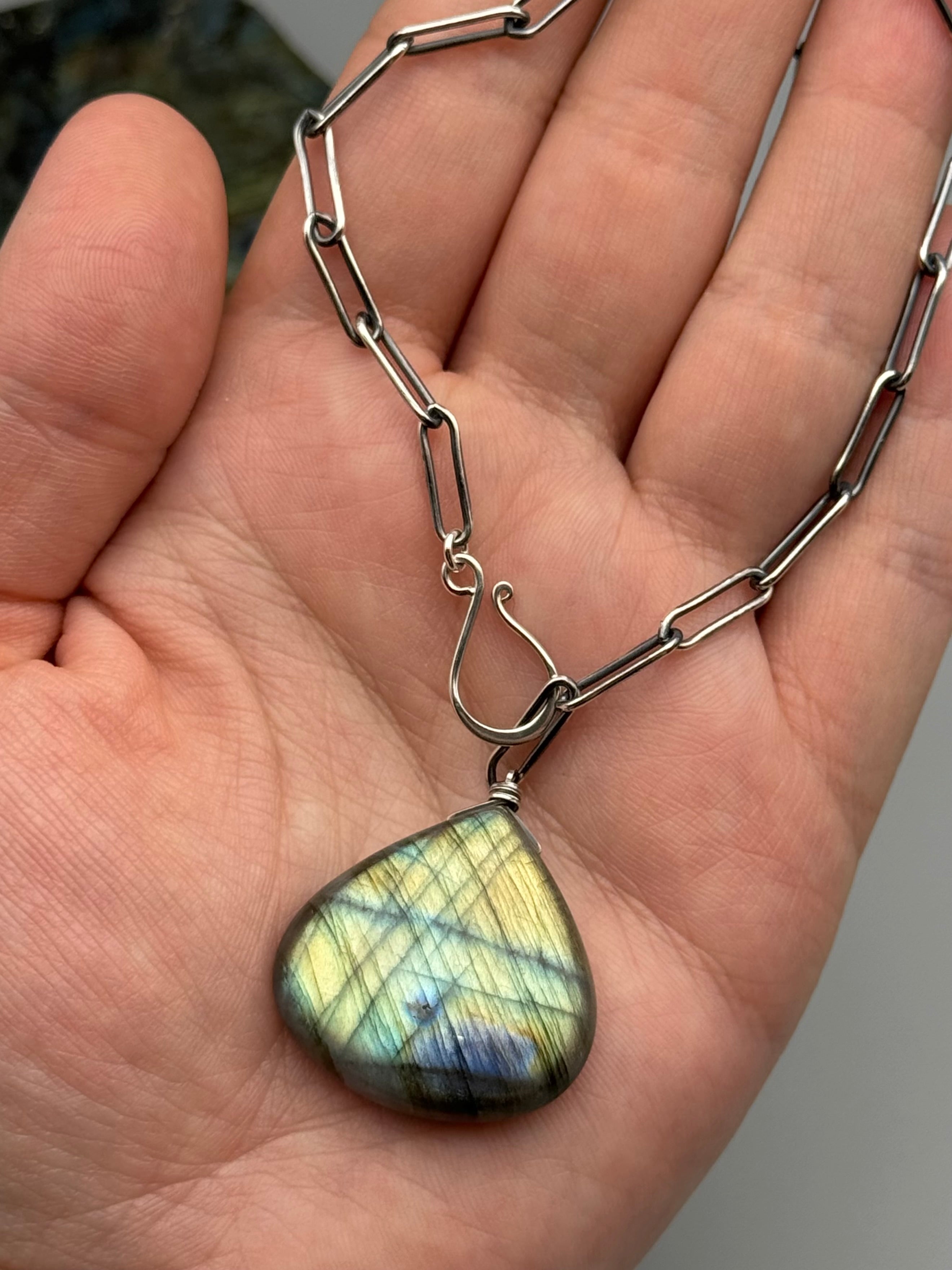 •LINKED• labradorite + oxidized silver necklace (ADJ to 19")