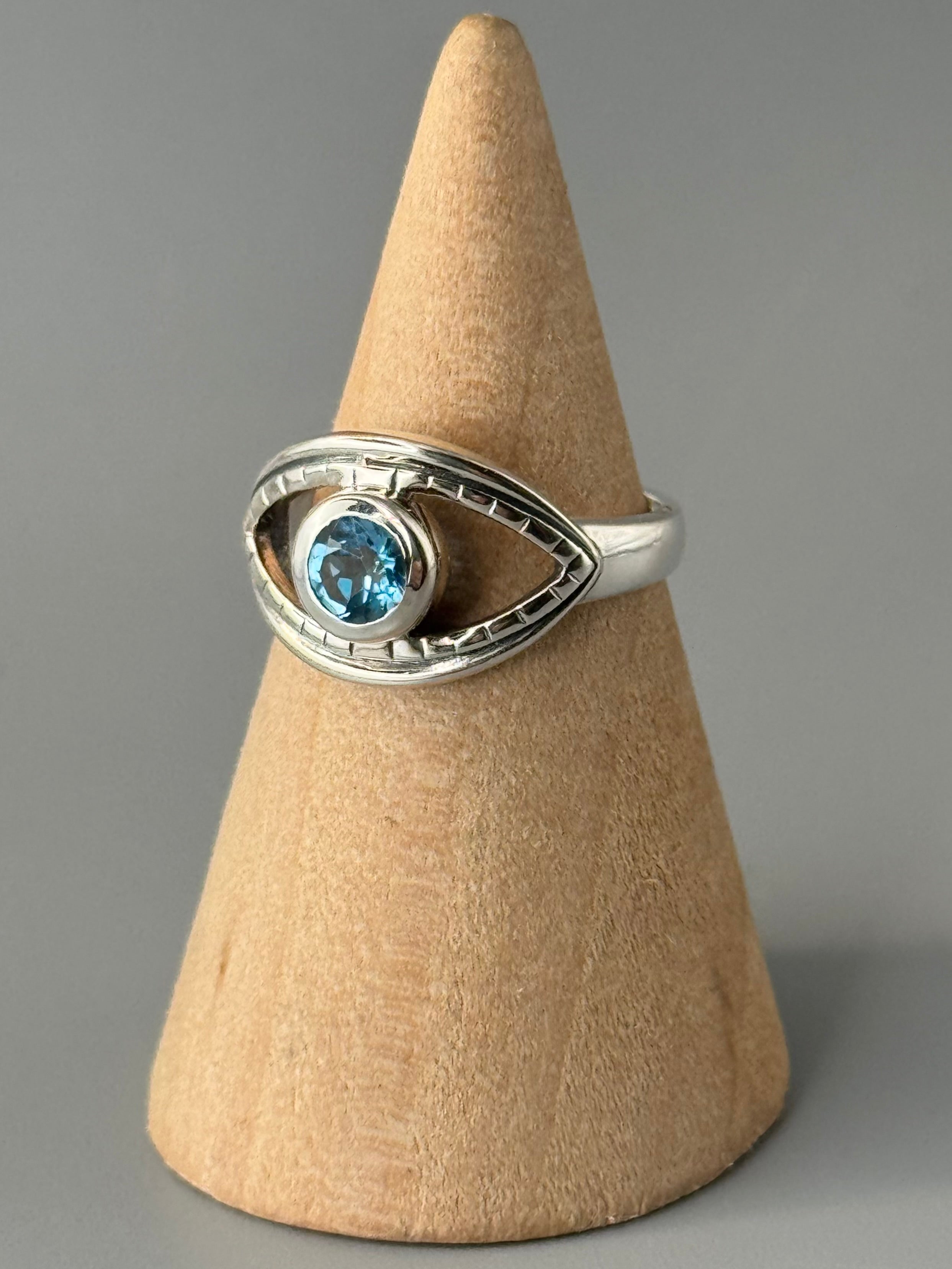 •BLUE TOPAZ - OCEAN EYES• sterling silver ring (various sizes)