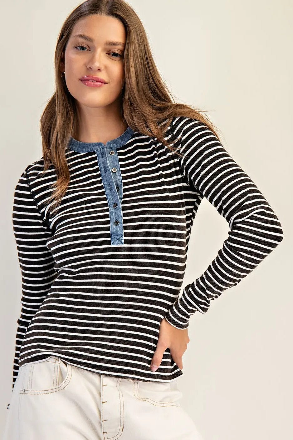 •FINLEY• b&w striped henley top