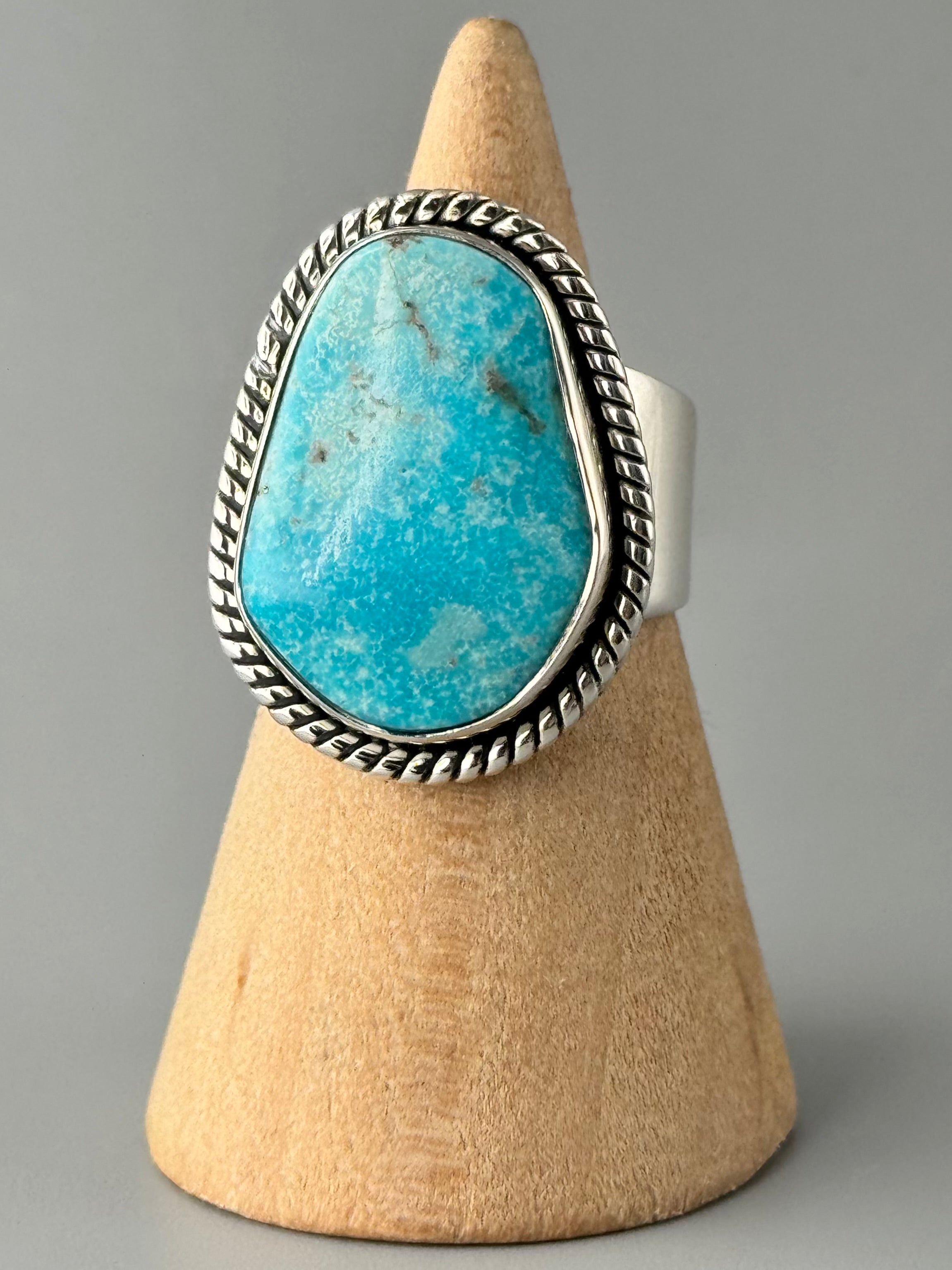 •ARIZONA TURQUOISE - FREEFORM• tapered band silver ring (size 6.75)