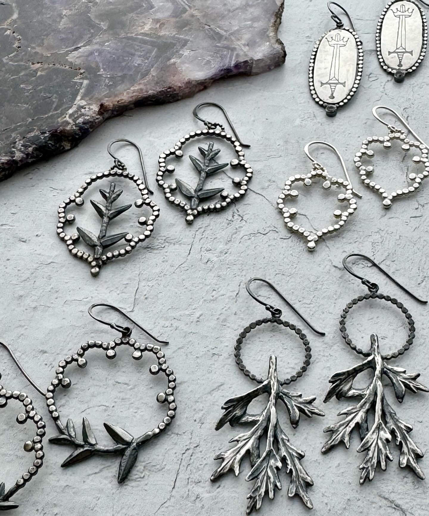 •MUGWORT HOOP• silver dangle earrings