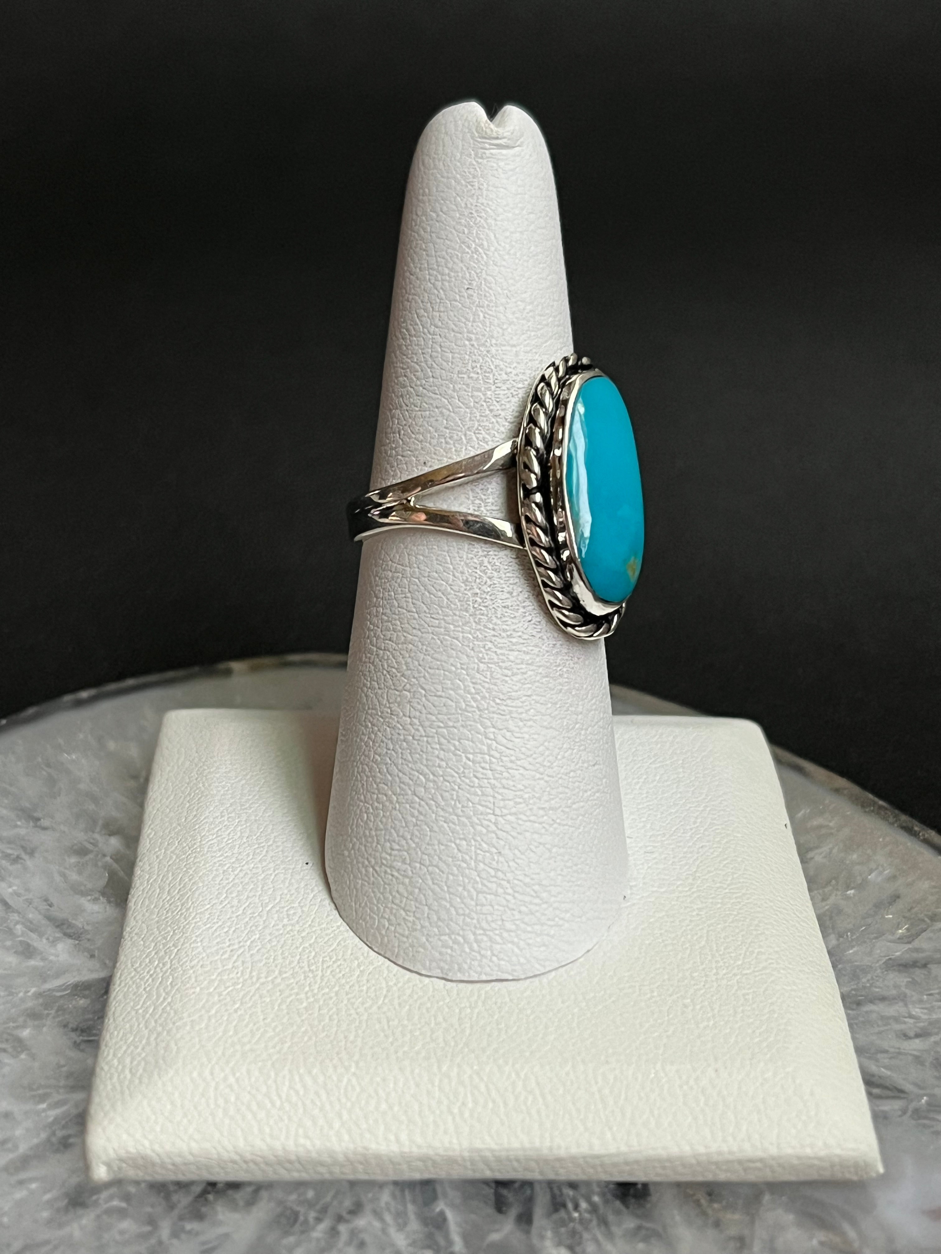 •KINGMAN TURQUOISE• Navajo silver ring (size 7.25)