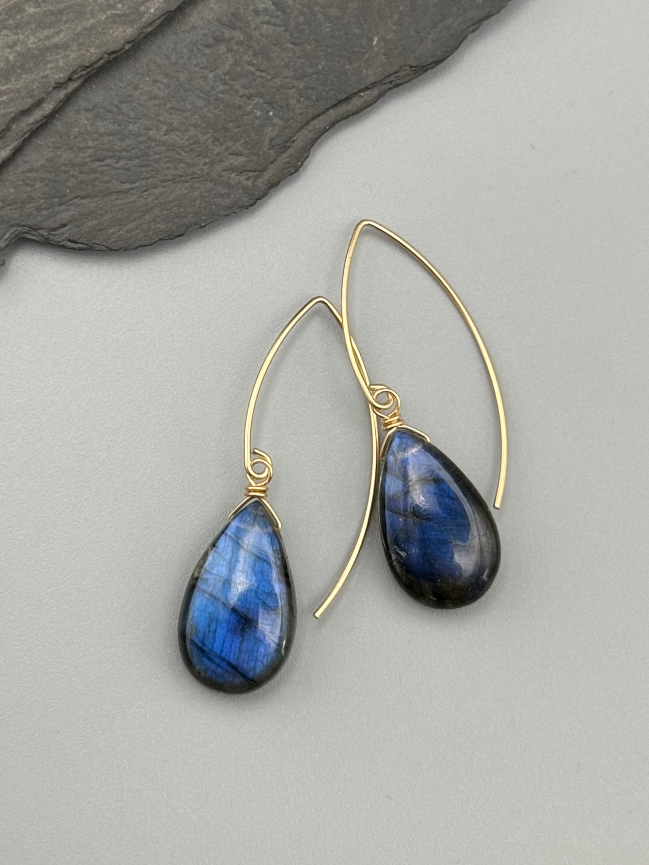 •STRAY• labradorite tear + gold earrings