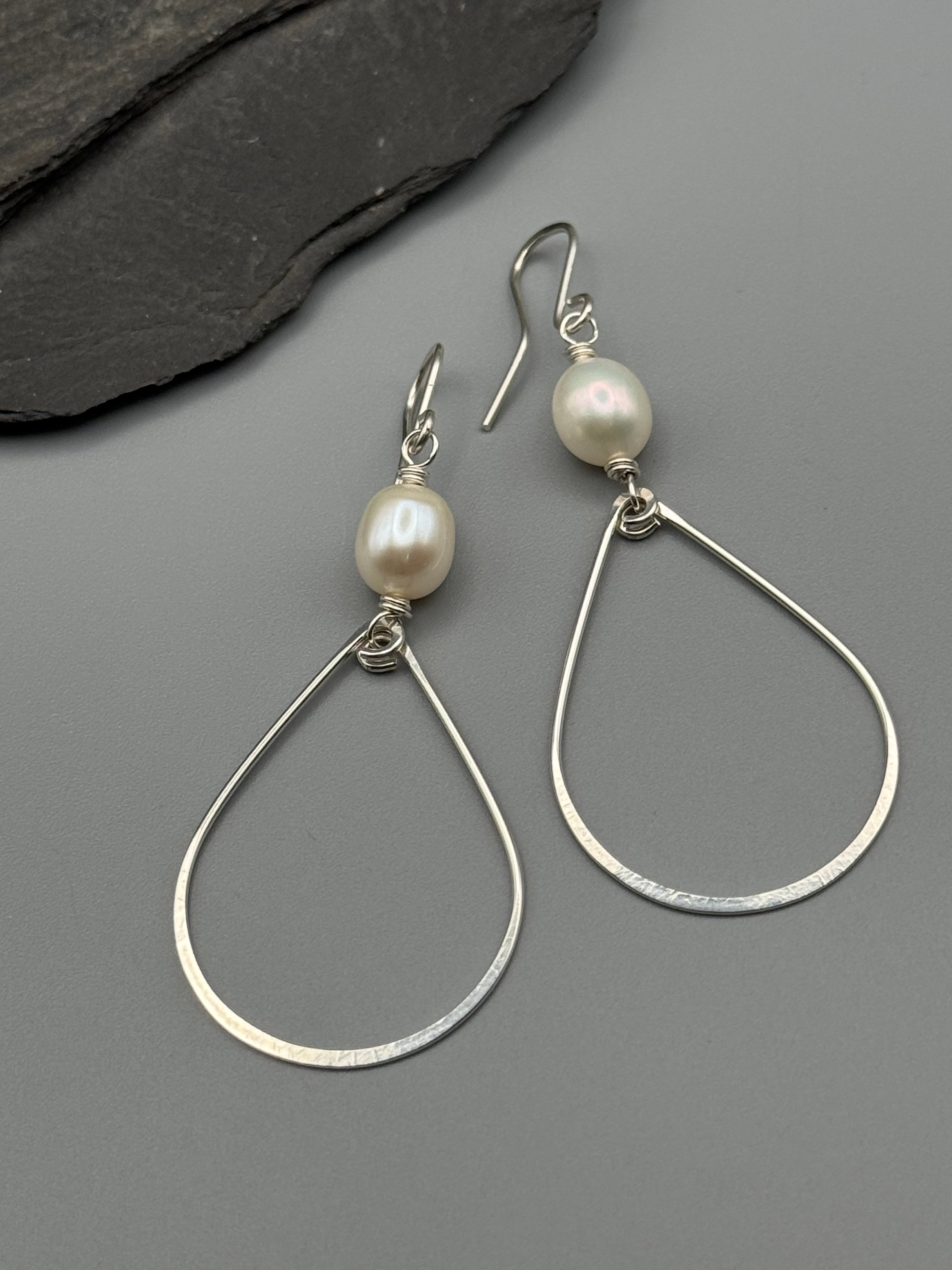 •TEARDROP• pearl + silver dangle earrings
