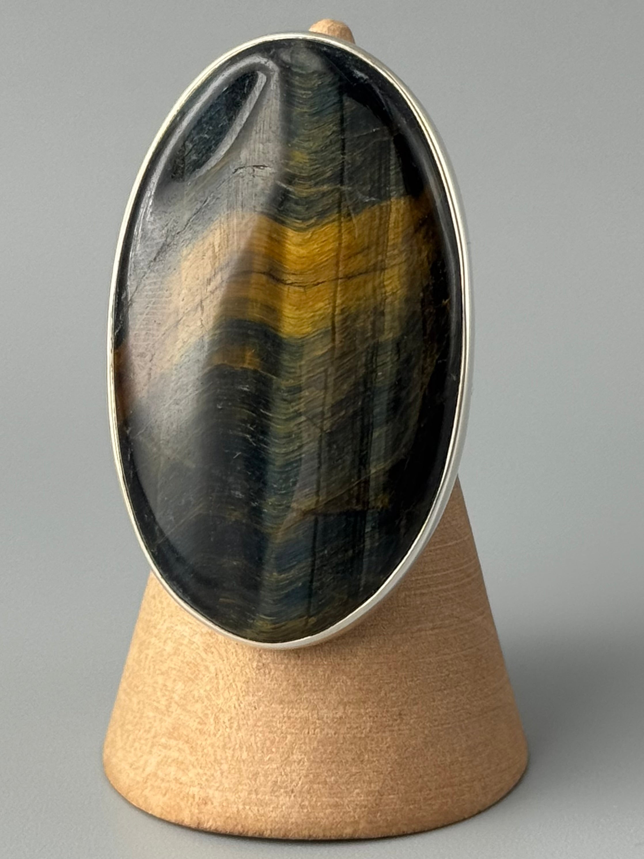 •HAWK EYE - OVAL• split band silver ring (size 7)