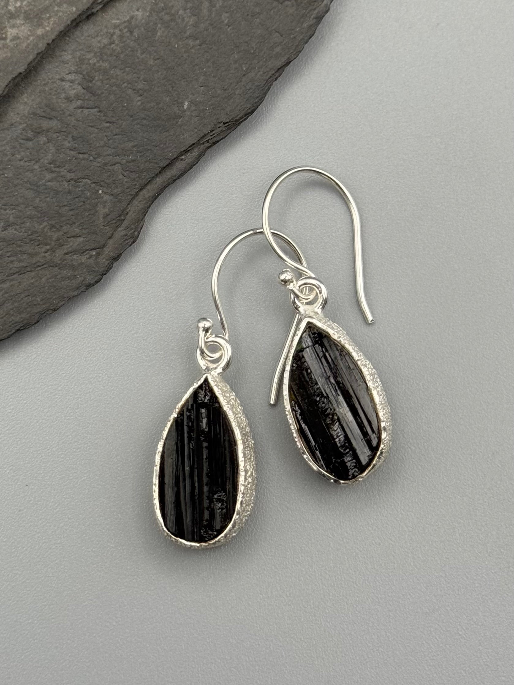 •TEXTURED BEZEL TEARDROP• black tourmaline + silver dangle earrings