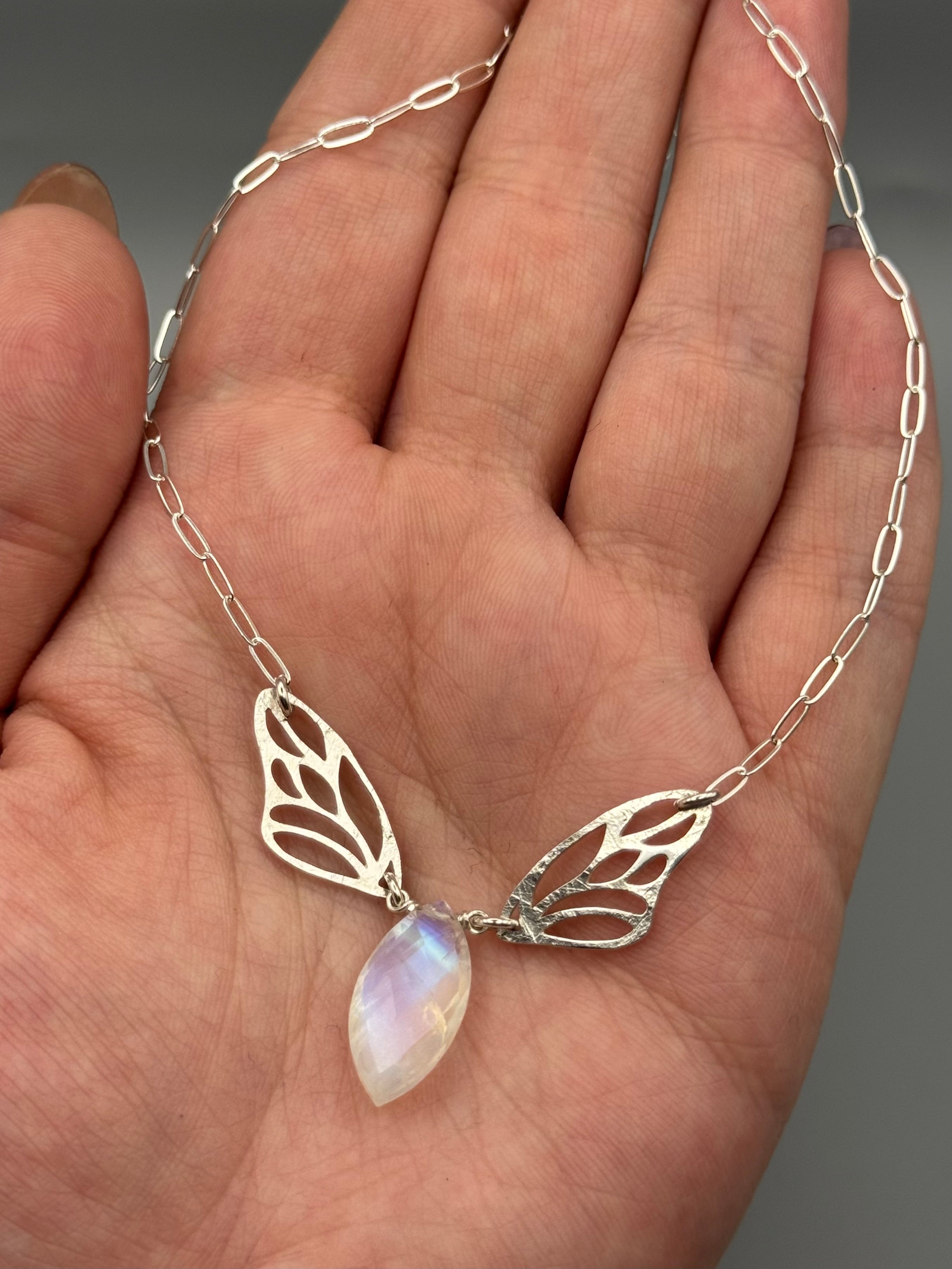 •METAMORPH• faceted rainbow moonstone + silver necklace (16"-18" long)