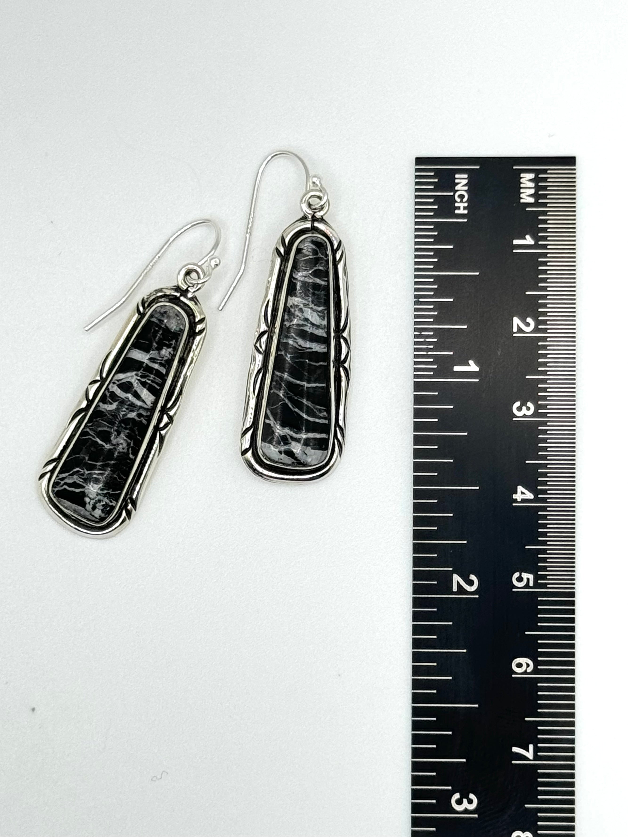 •WHITE BUFFALO TOWER - 1• Navajo silver dangle earrings